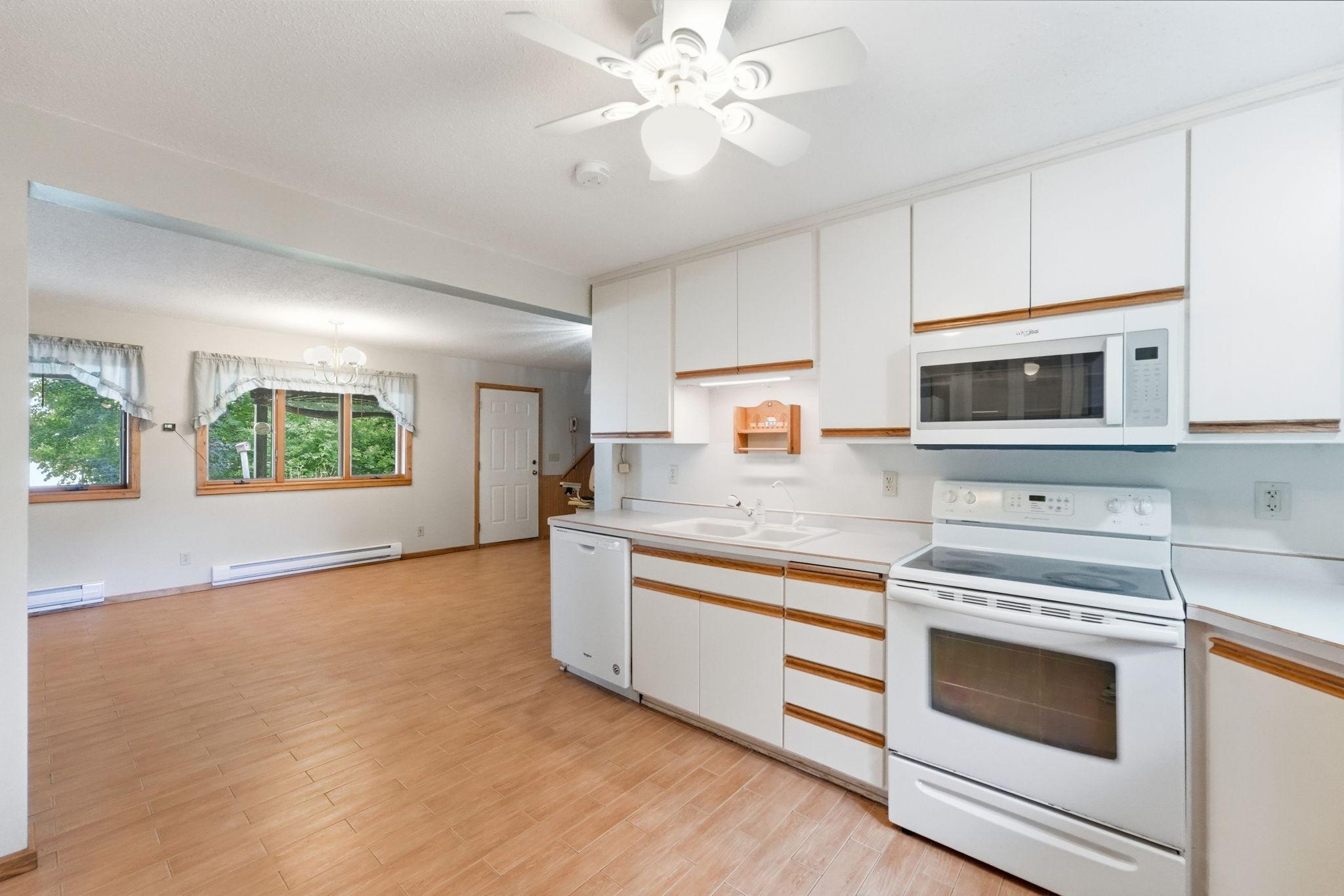 1990 single family home for sale at 30213 Duckweed Drive in Burtrum, MN — 3 bed, 2 bath (photo 11 of 30)