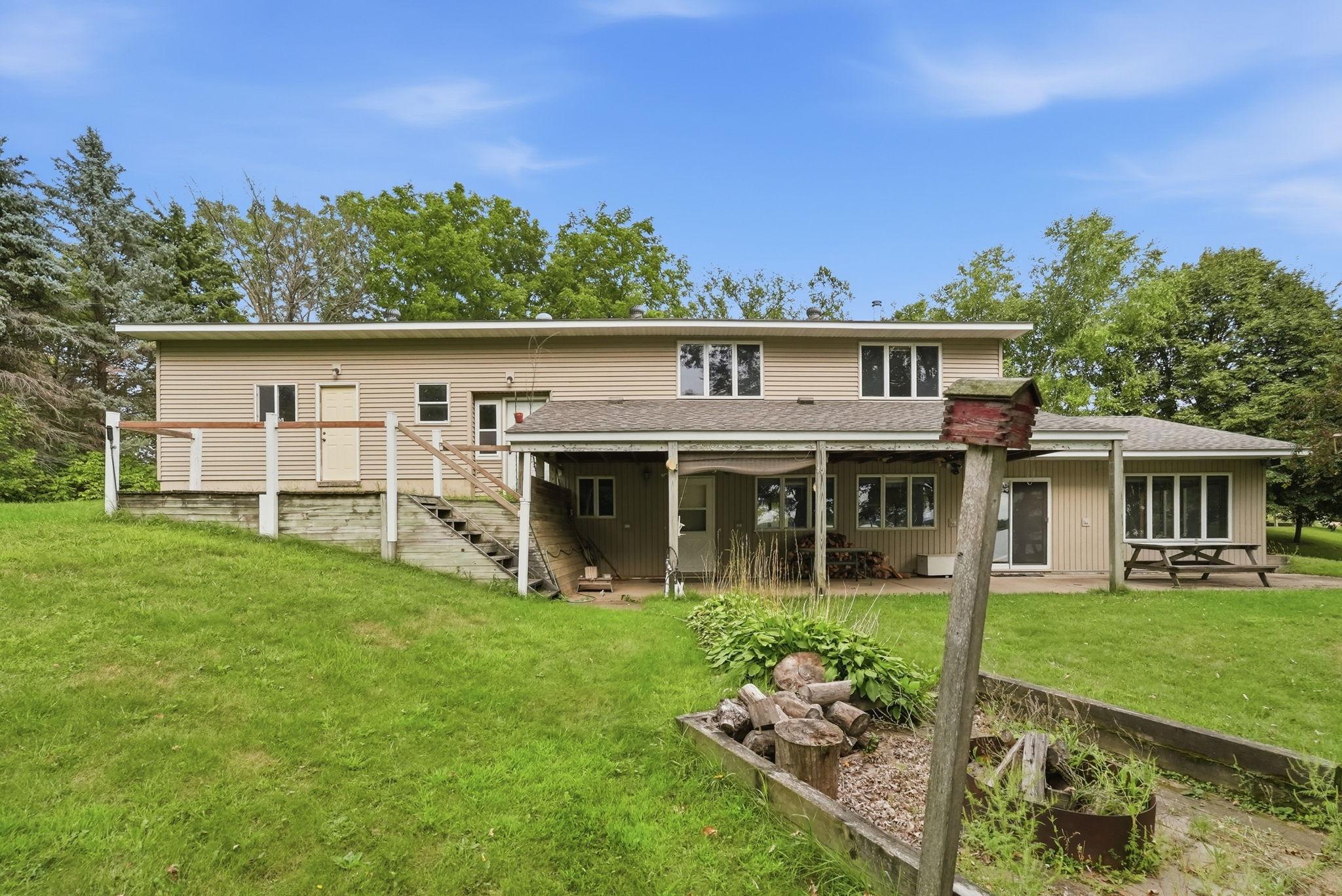 1990 single family home for sale at 30213 Duckweed Drive in Burtrum, MN — 3 bed, 2 bath (photo 4 of 30)