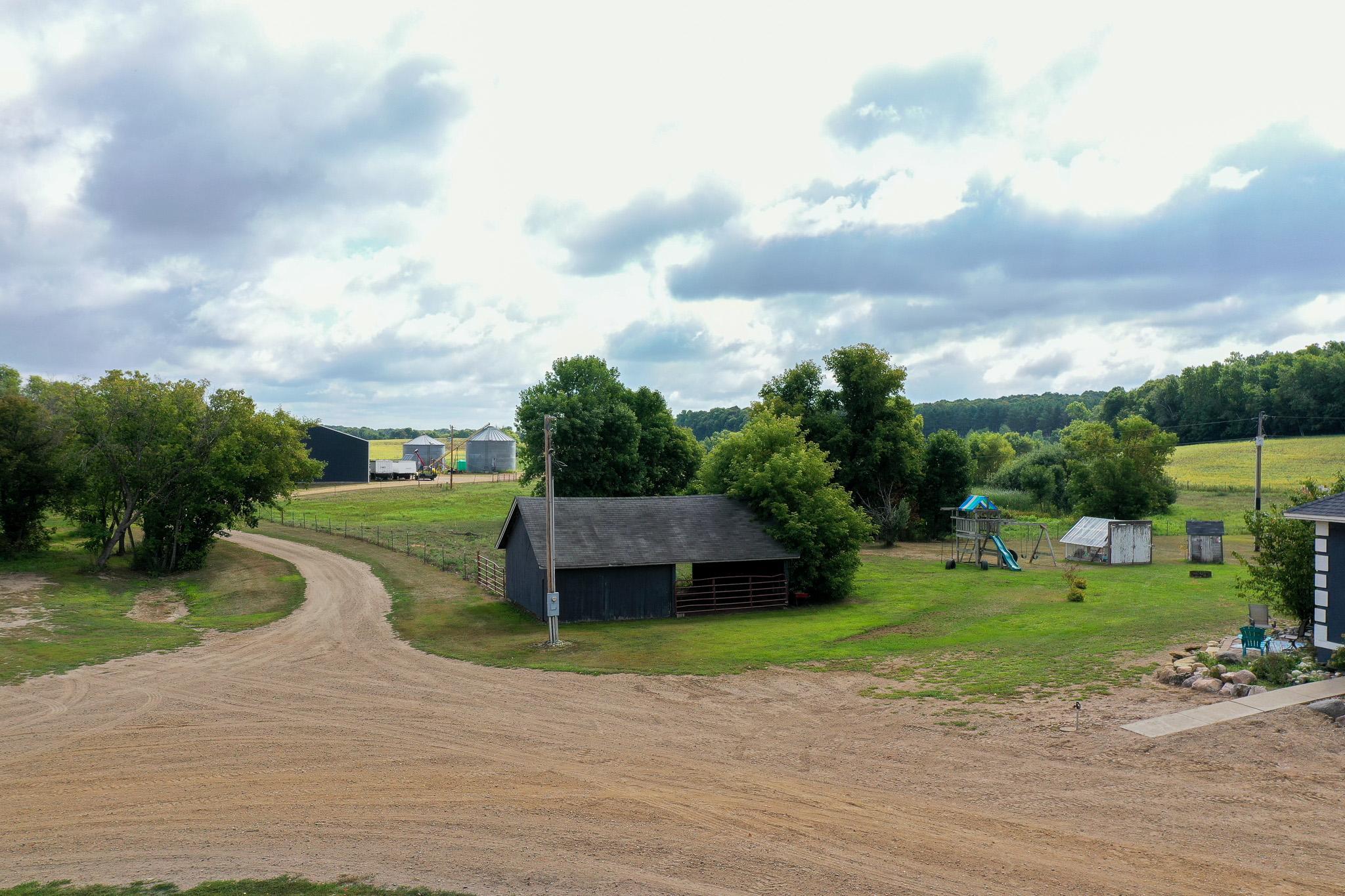 1998 single family home for sale at 34306 300th Avenue in Dent, MN — 3 bed, 3 bath (photo 11 of 71)