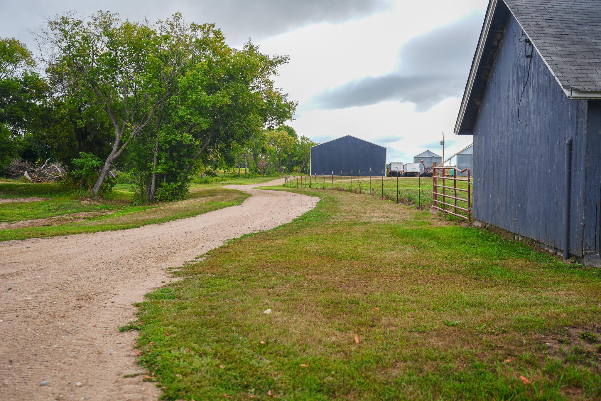 1998 single family home for sale at 34306 300th Avenue in Dent, MN — 3 bed, 3 bath (photo 20 of 71)