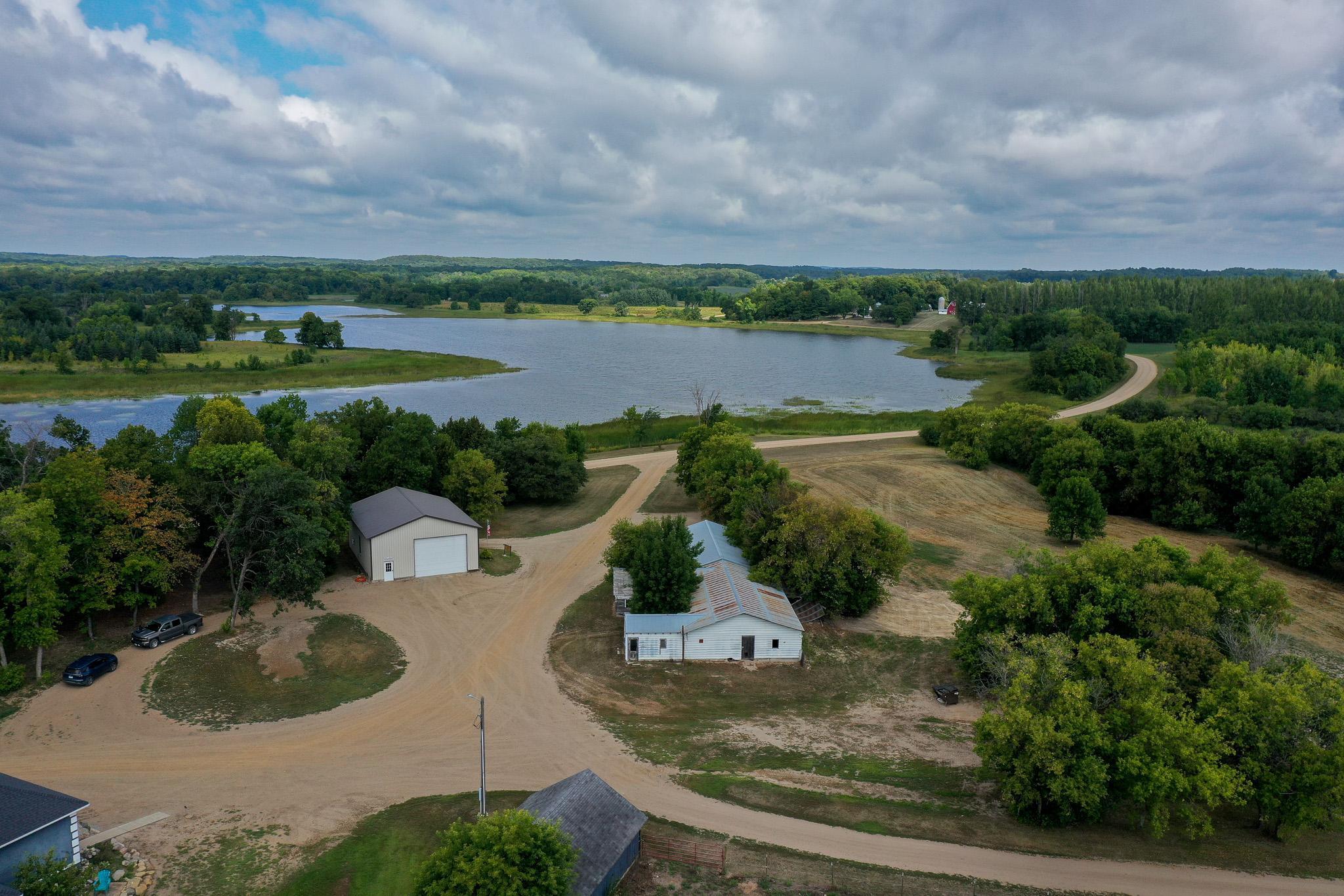 1998 single family home for sale at 34306 300th Avenue in Dent, MN — 3 bed, 3 bath (photo 9 of 71)