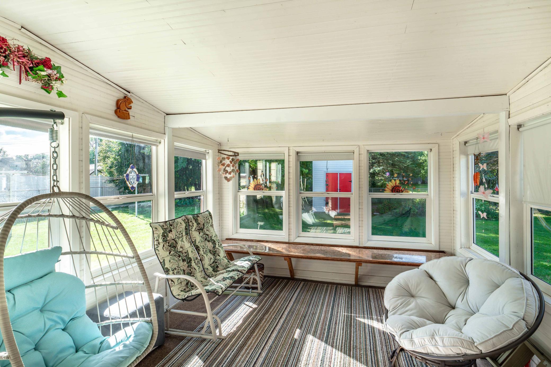 1964 single family home for sale at 101 W Hillside Avenue in Fergus Falls, MN — 3 bed, 2 bath (photo 17 of 65)