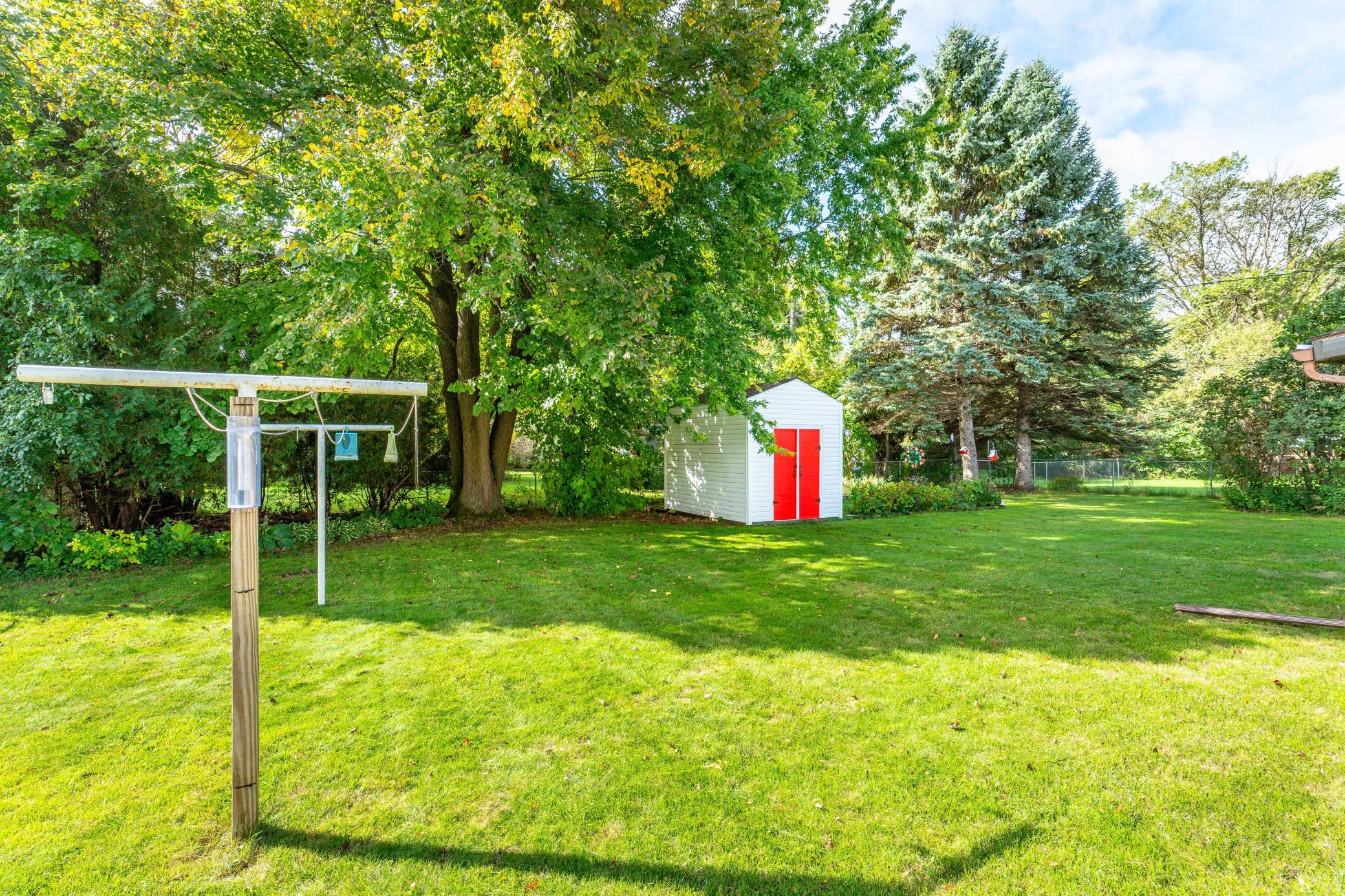 1964 single family home for sale at 101 W Hillside Avenue in Fergus Falls, MN — 3 bed, 2 bath (photo 35 of 65)