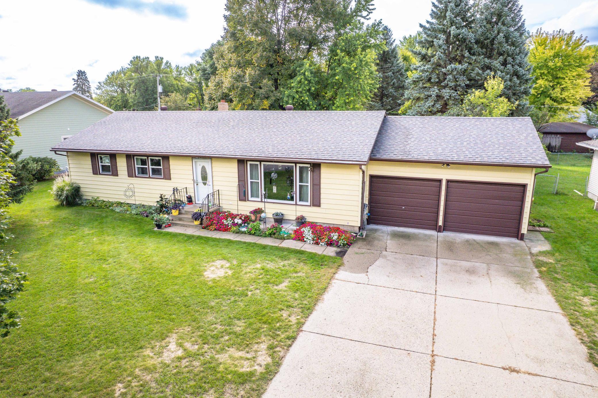 1964 single family home for sale at 101 W Hillside Avenue in Fergus Falls, MN — 3 bed, 2 bath (photo 36 of 65)