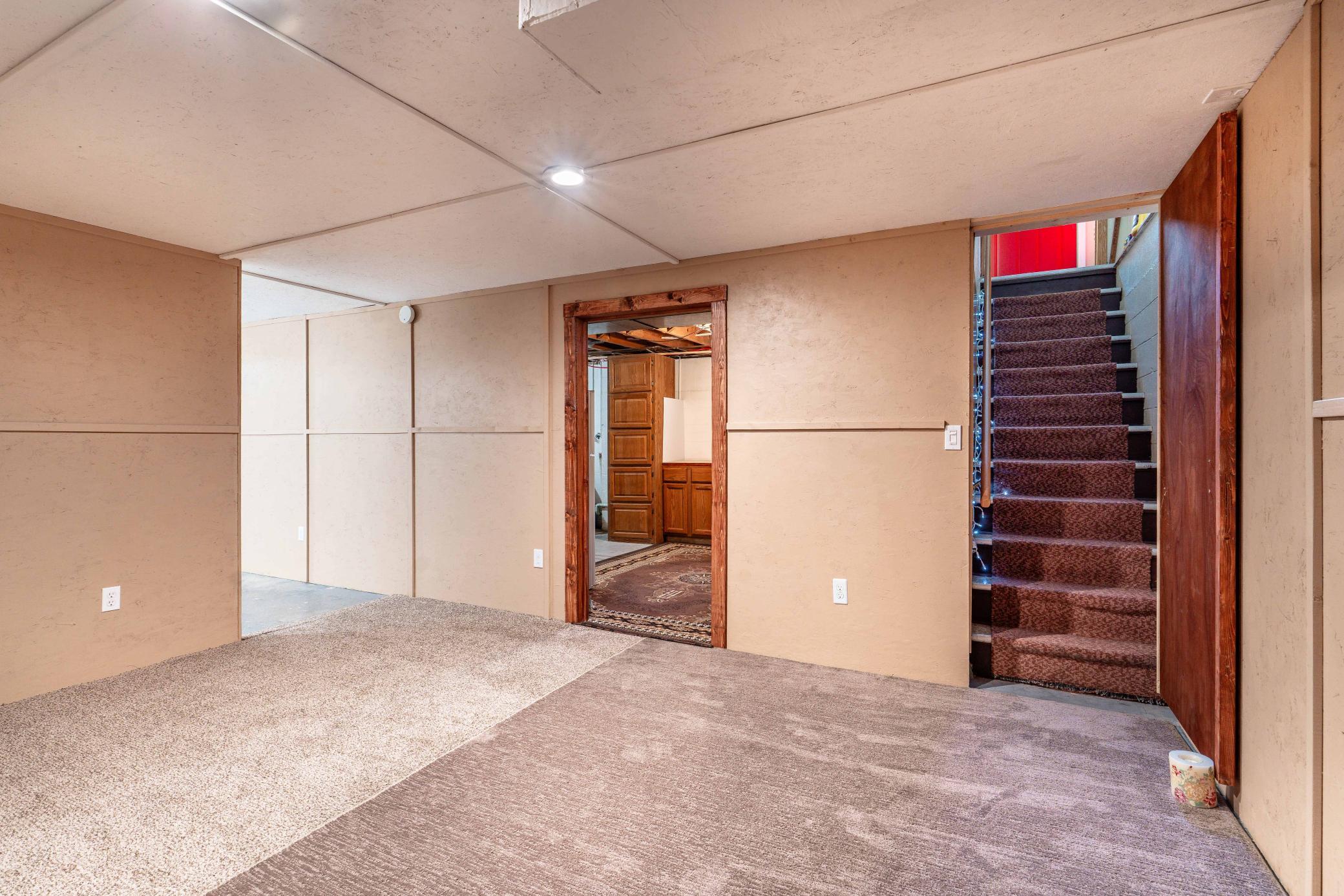 1964 single family home for sale at 101 W Hillside Avenue in Fergus Falls, MN — 3 bed, 2 bath (photo 53 of 65)