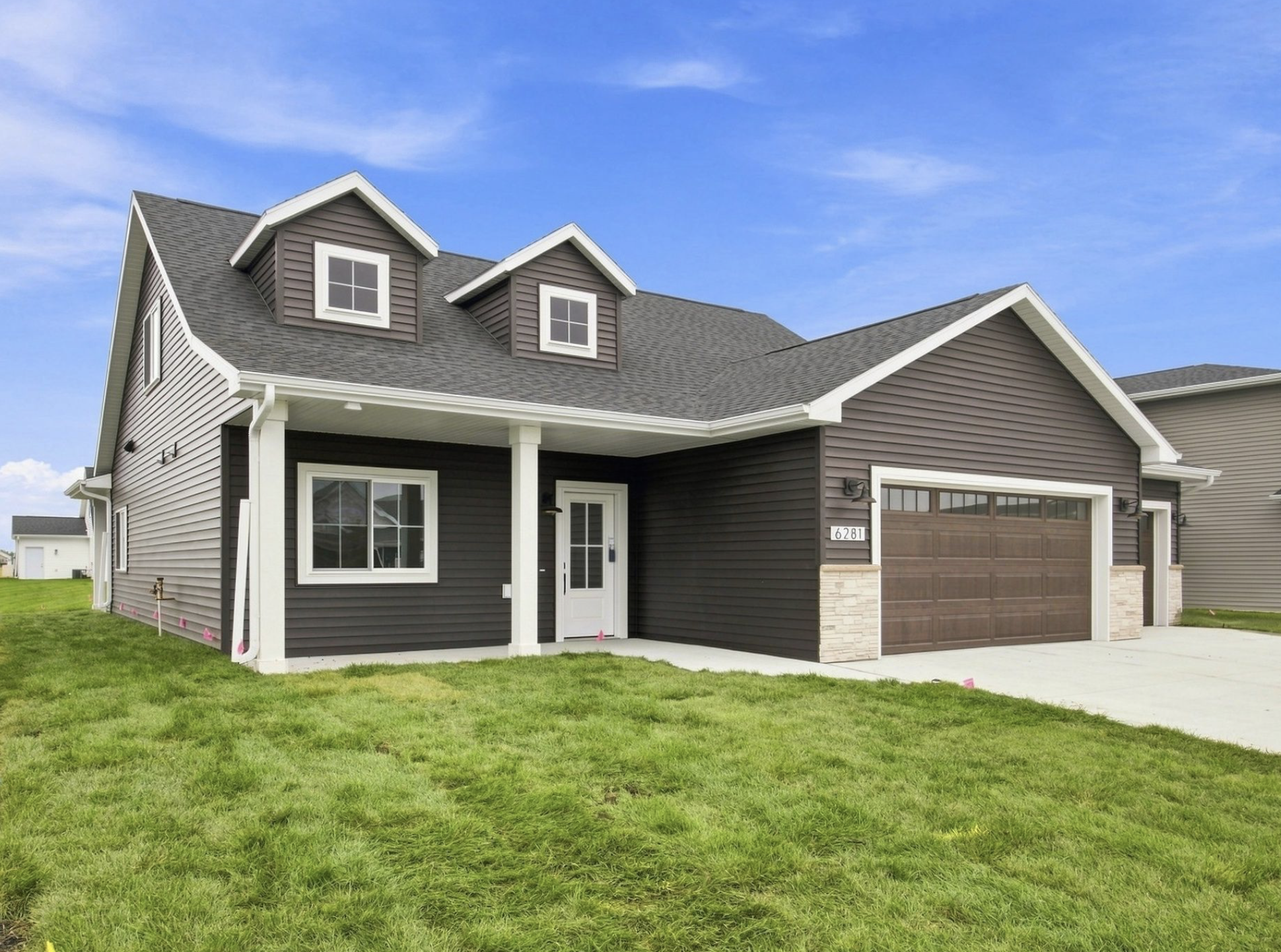 2025 single family home for sale at 6281 86th Avenue S in Horace, ND — 3 bed, 3 bath (photo 4 of 38)