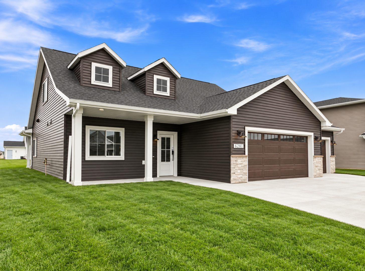 2025 single family home for sale at 6281 86th Avenue S in Horace, ND — 3 bed, 3 bath (photo 4 of 39)