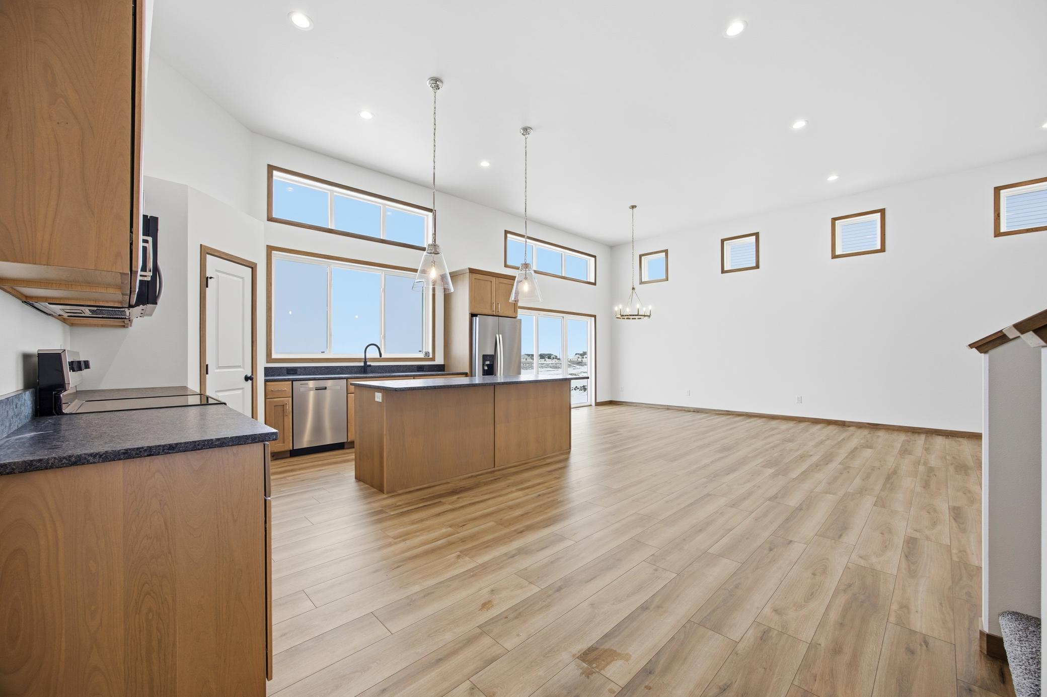 2026 single family home for sale at 8359 61st Street S in Horace, ND — 4 bed, 3 bath (photo 3 of 27)