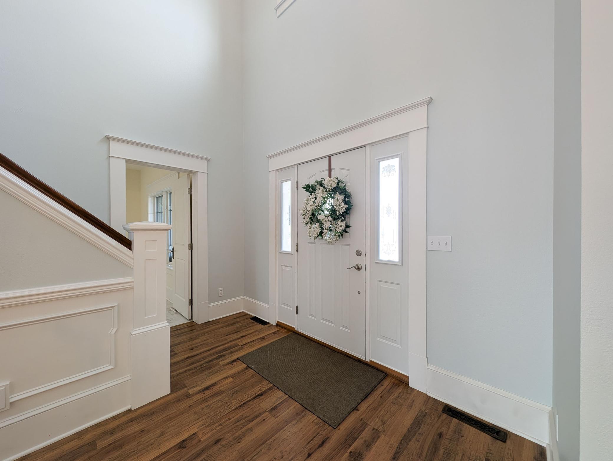 2005 single family home for sale at 210 Hackberry Court in Kindred, ND — 9 bed, 4 bath (photo 12 of 81)