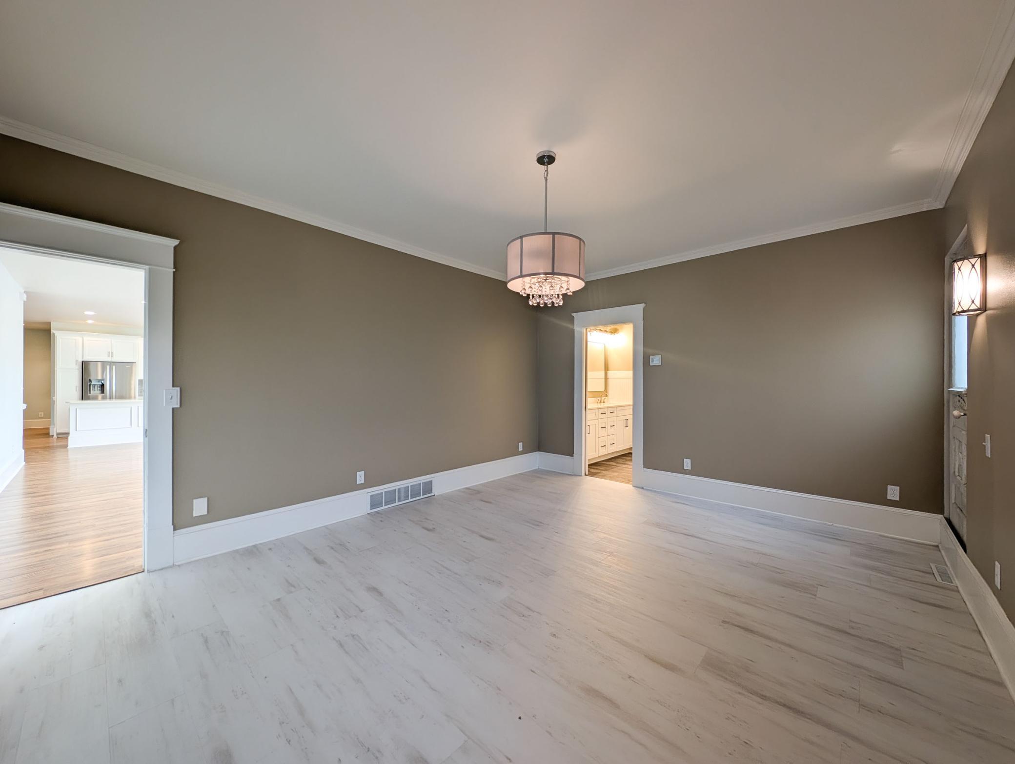 2005 single family home for sale at 210 Hackberry Court in Kindred, ND — 9 bed, 4 bath (photo 23 of 81)