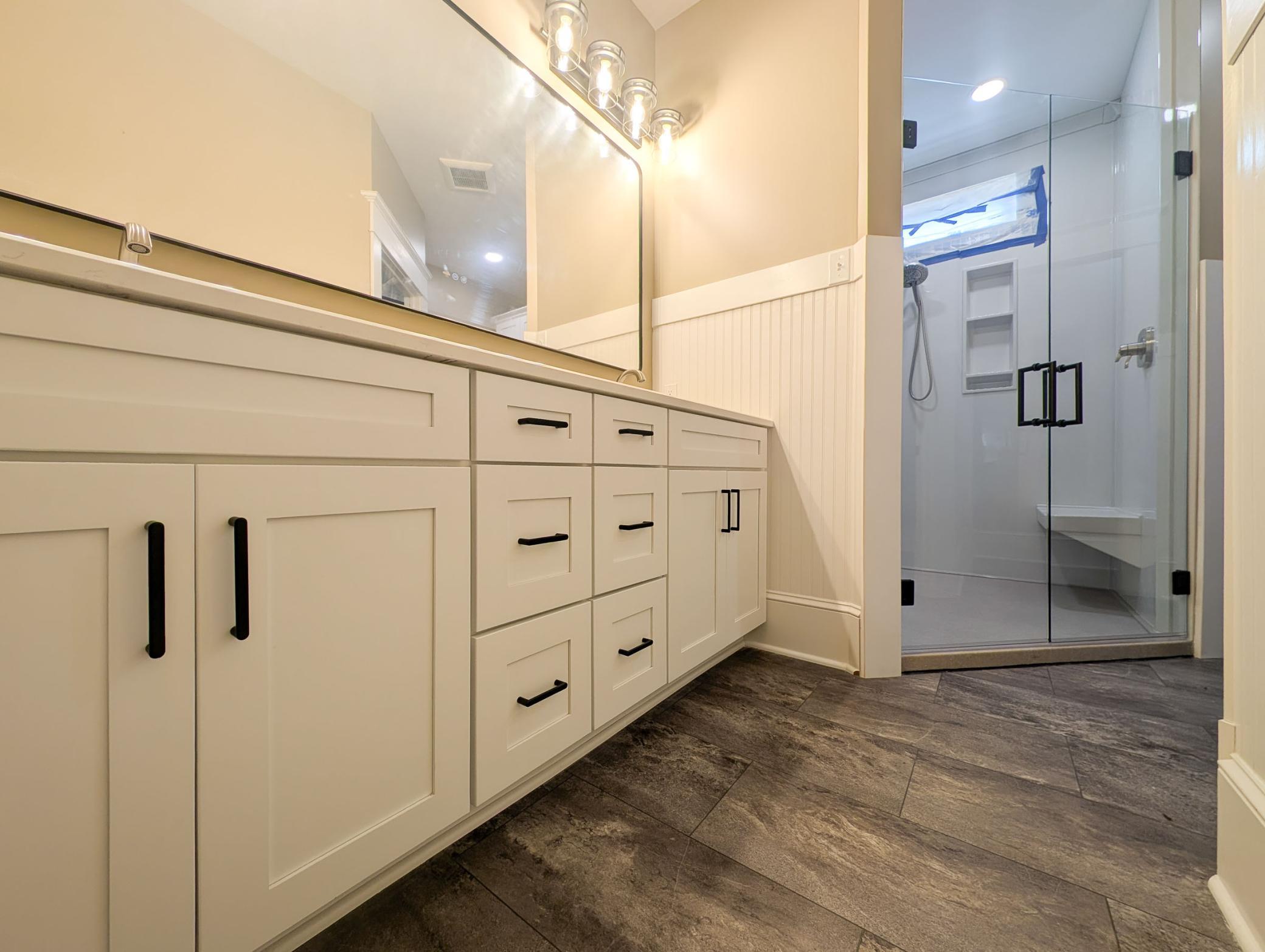2005 single family home for sale at 210 Hackberry Court in Kindred, ND — 9 bed, 4 bath (photo 26 of 81)