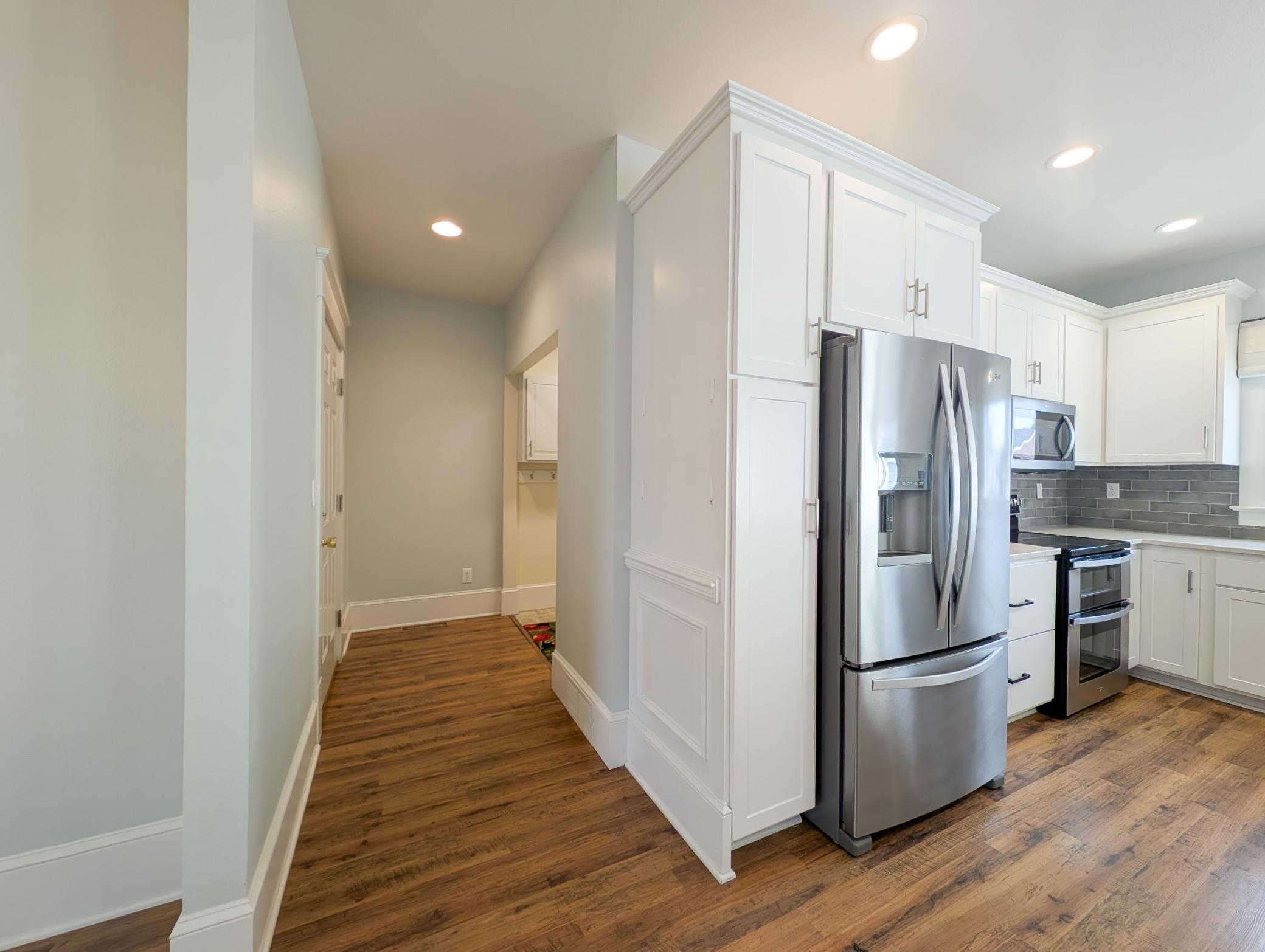 2005 single family home for sale at 210 Hackberry Court in Kindred, ND — 9 bed, 4 bath (photo 37 of 81)