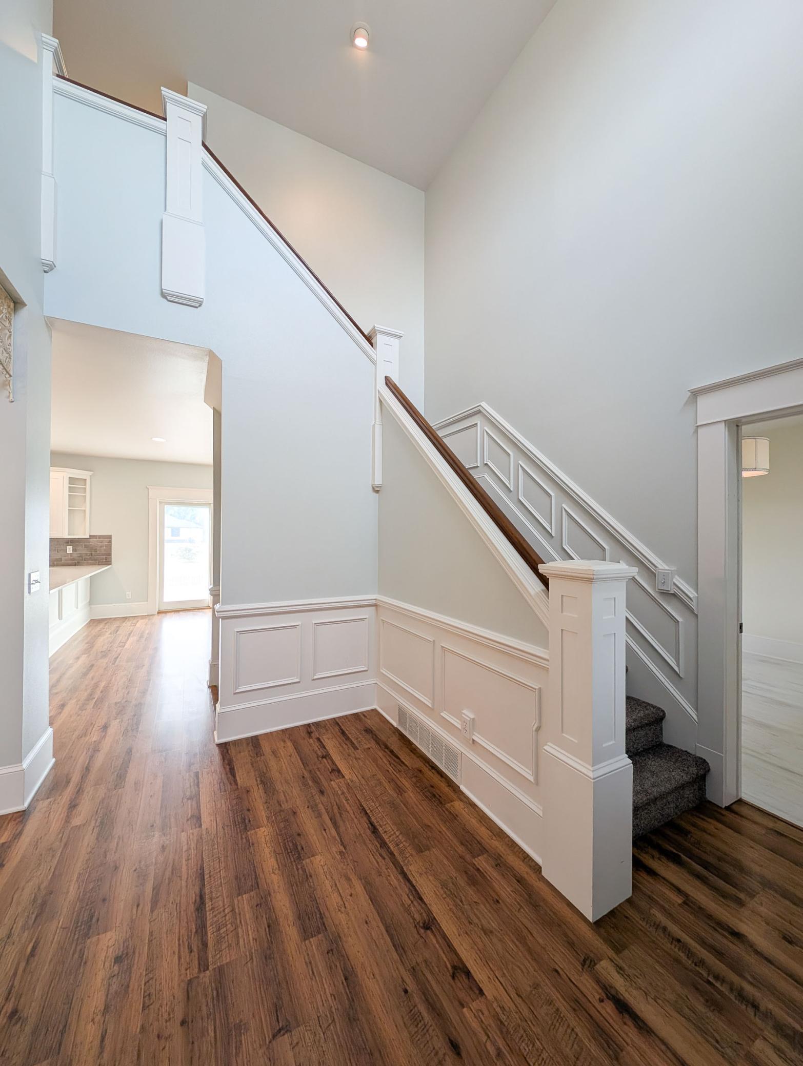 2005 single family home for sale at 210 Hackberry Court in Kindred, ND — 9 bed, 4 bath (photo 44 of 81)