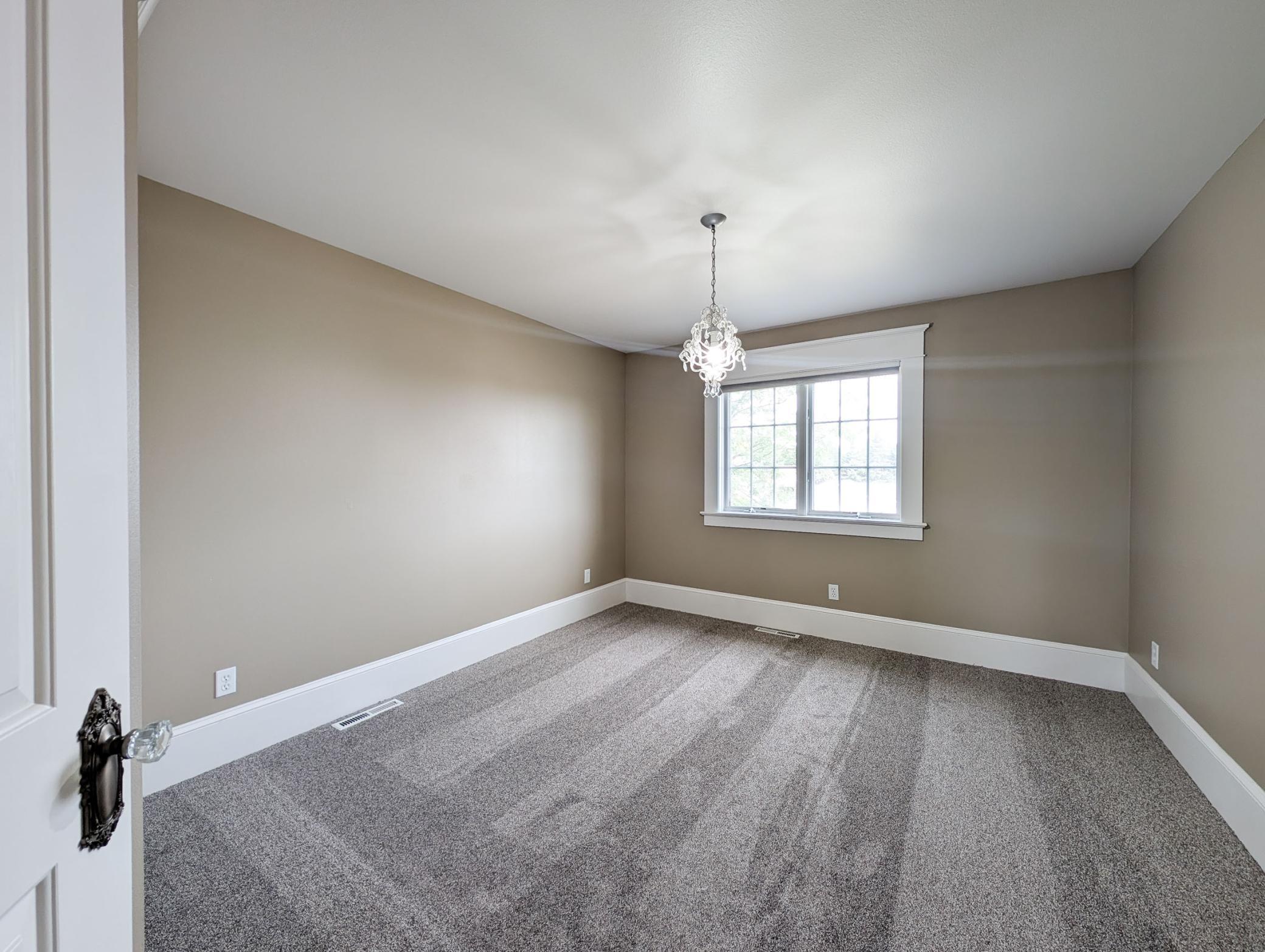 2005 single family home for sale at 210 Hackberry Court in Kindred, ND — 9 bed, 4 bath (photo 61 of 81)