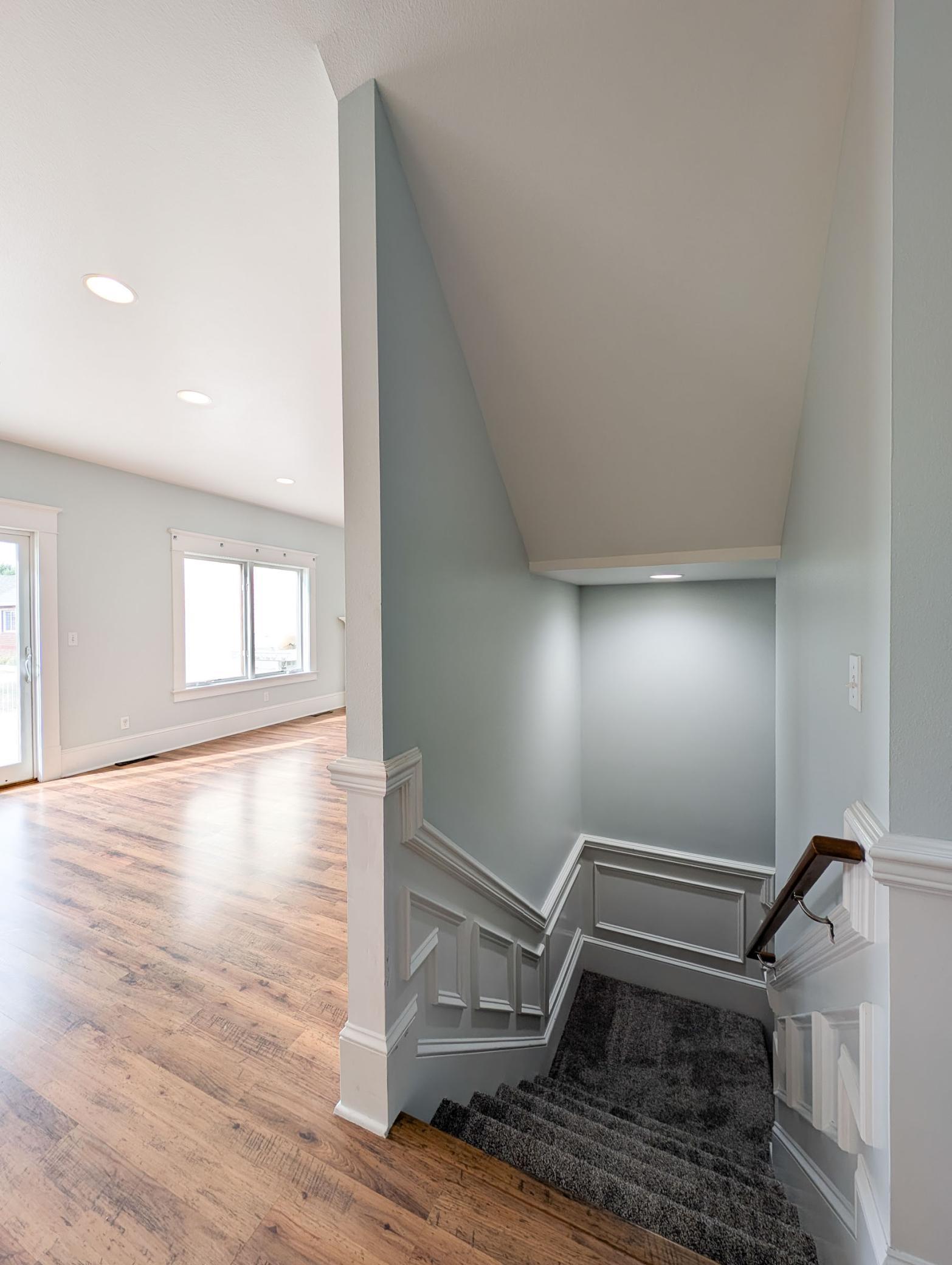 2005 single family home for sale at 210 Hackberry Court in Kindred, ND — 9 bed, 4 bath (photo 64 of 81)