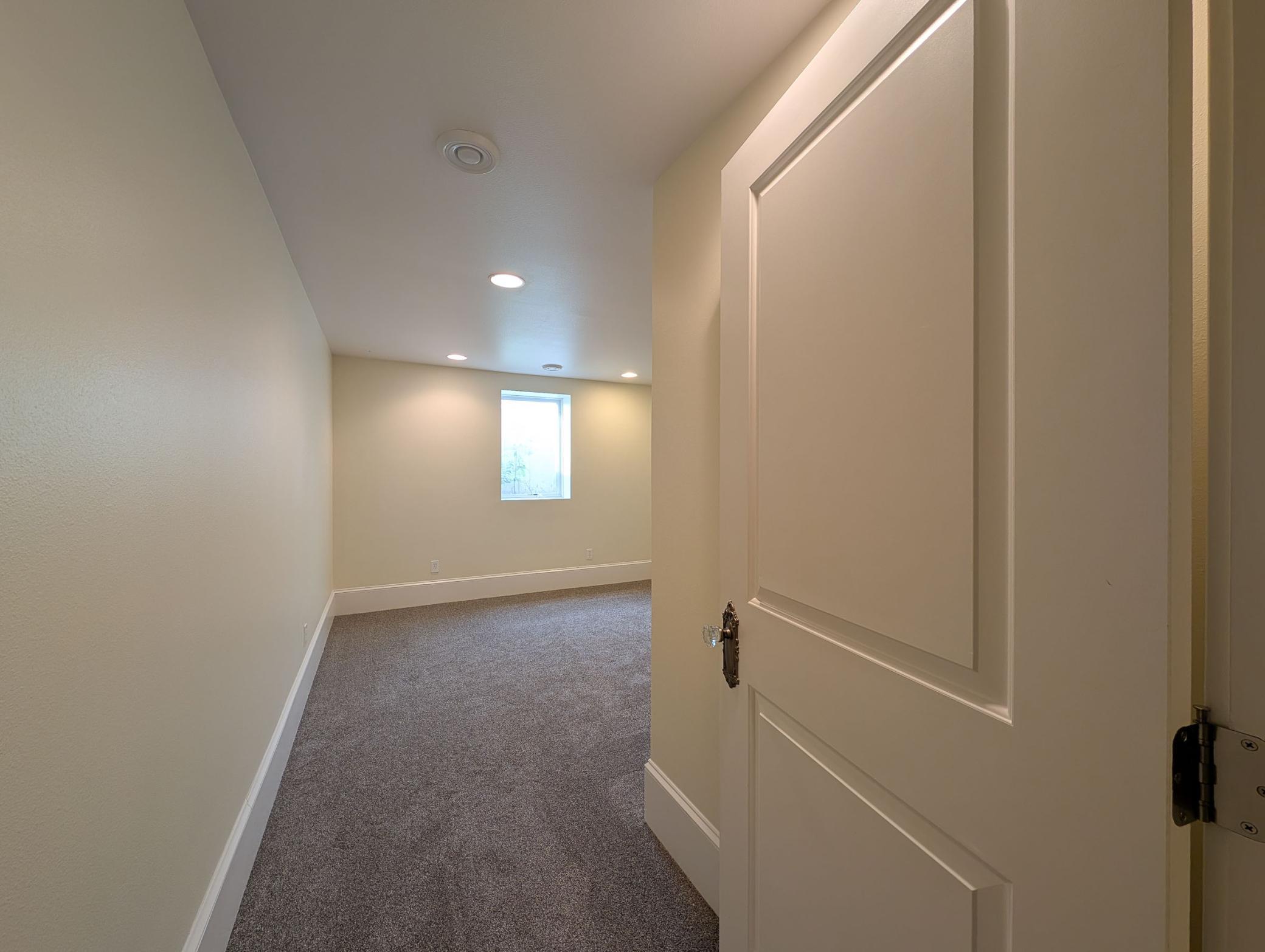 2005 single family home for sale at 210 Hackberry Court in Kindred, ND — 9 bed, 4 bath (photo 78 of 81)