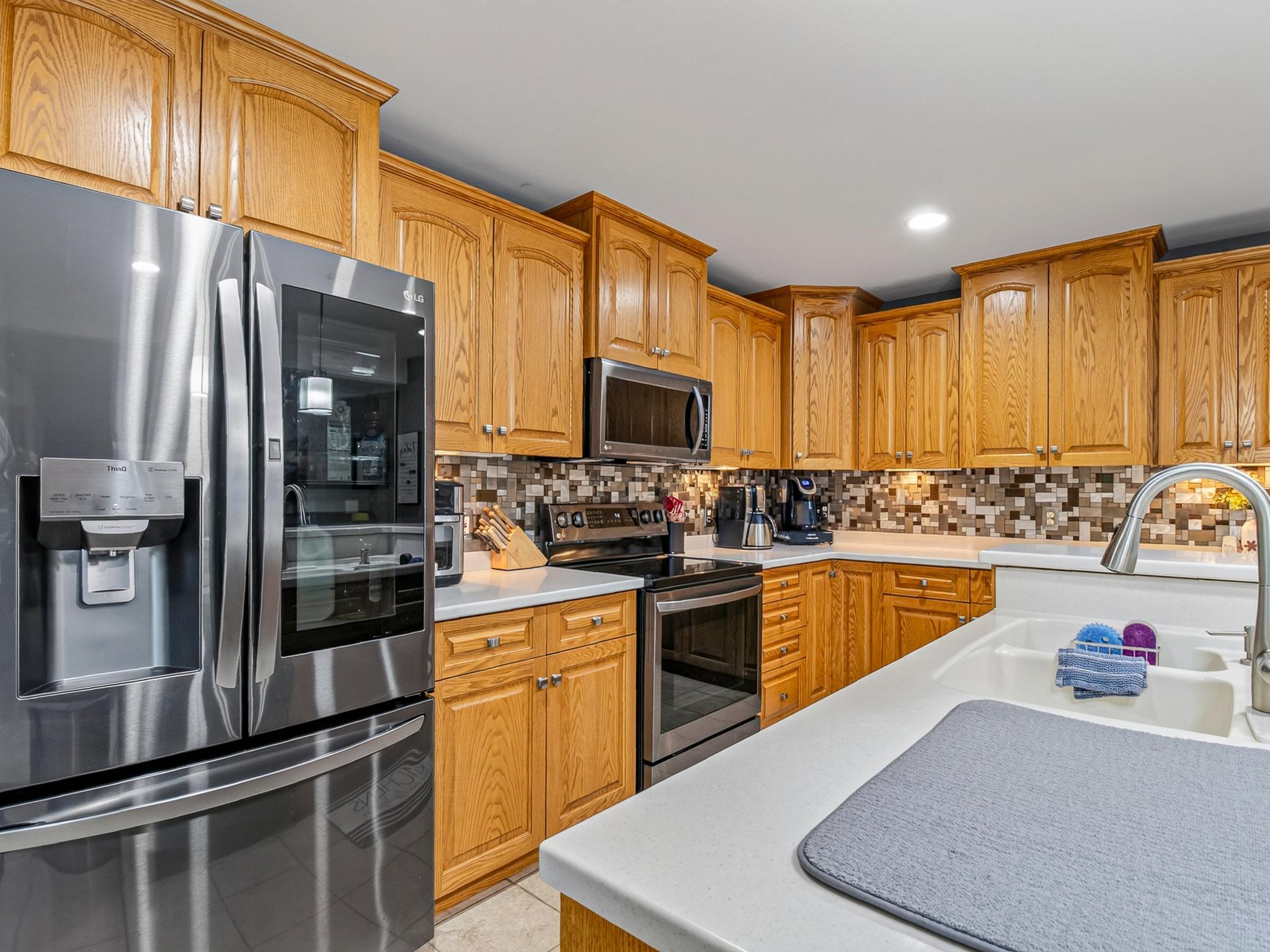 1981 single family home for sale at 46360 Grand View Dr in Perham, MN — 4 bed, 2 bath (photo 25 of 67)