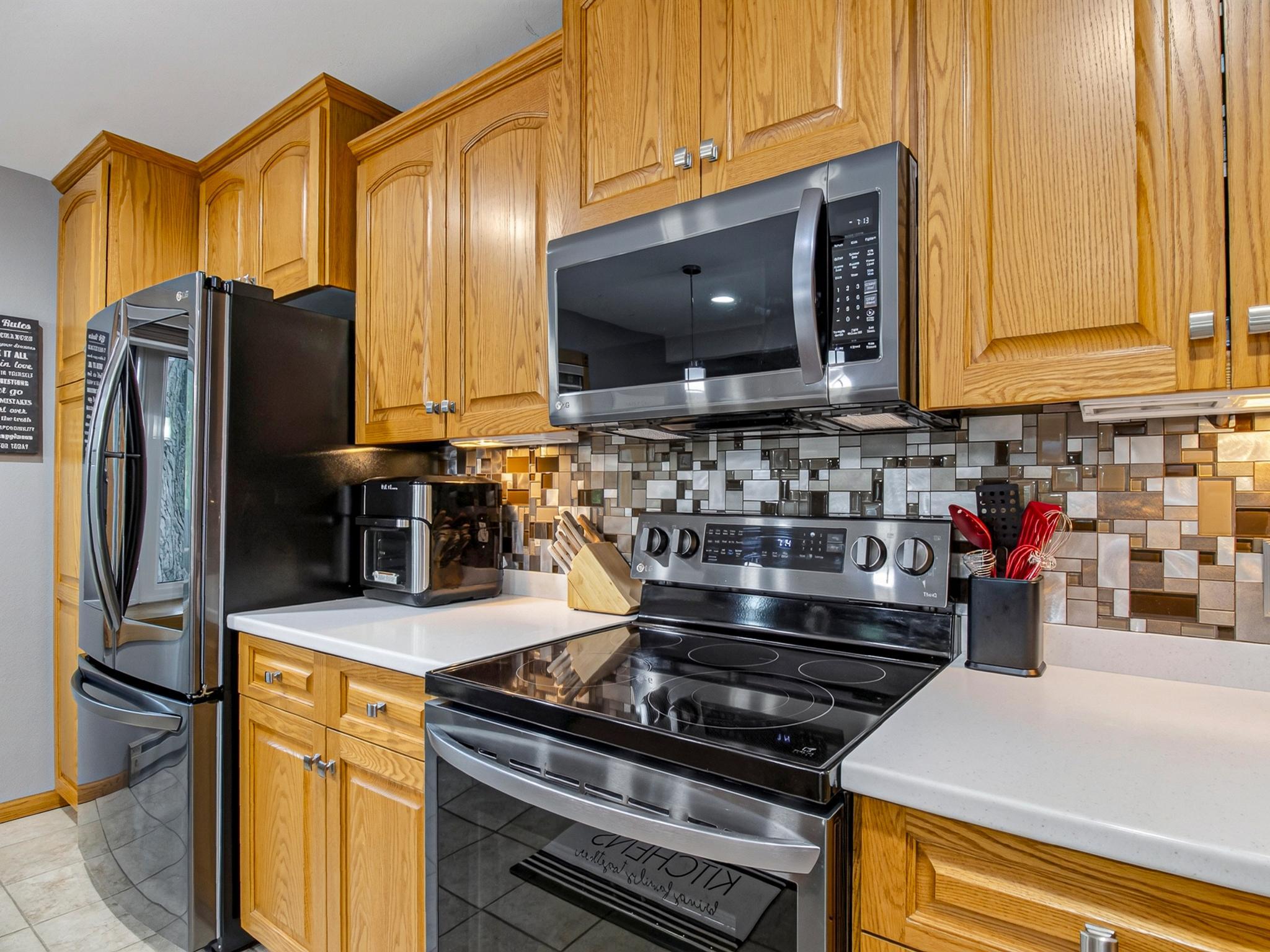 1981 single family home for sale at 46360 Grand View Dr in Perham, MN — 4 bed, 2 bath (photo 26 of 67)