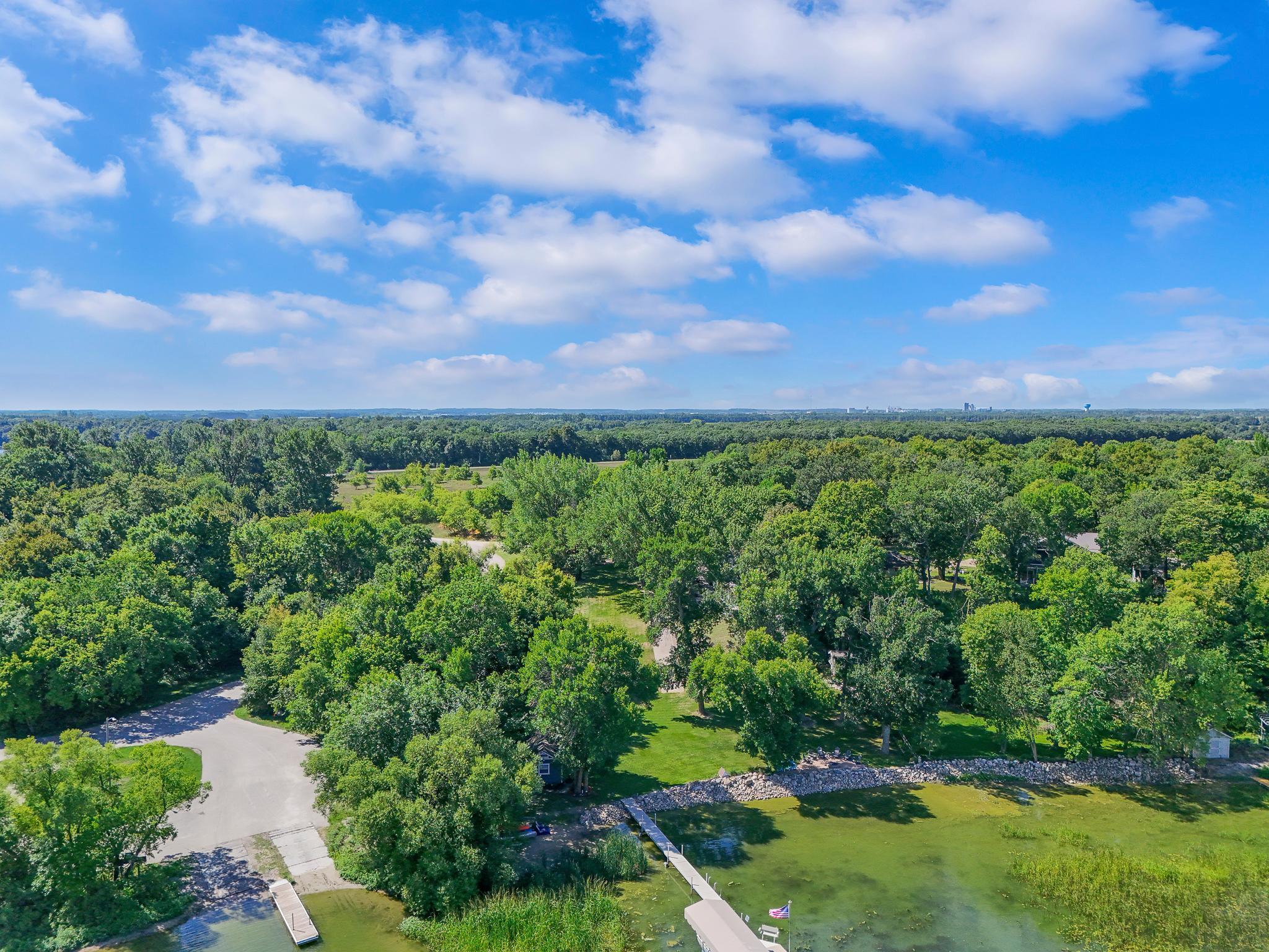 1981 single family home for sale at 46360 Grand View Dr in Perham, MN — 4 bed, 2 bath (photo 7 of 67)
