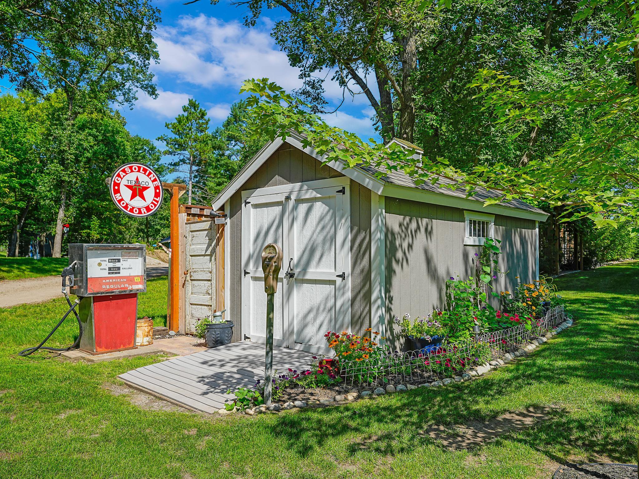 1981 single family home for sale at 46360 Grand View Dr in Perham, MN — 4 bed, 2 bath (photo 61 of 67)