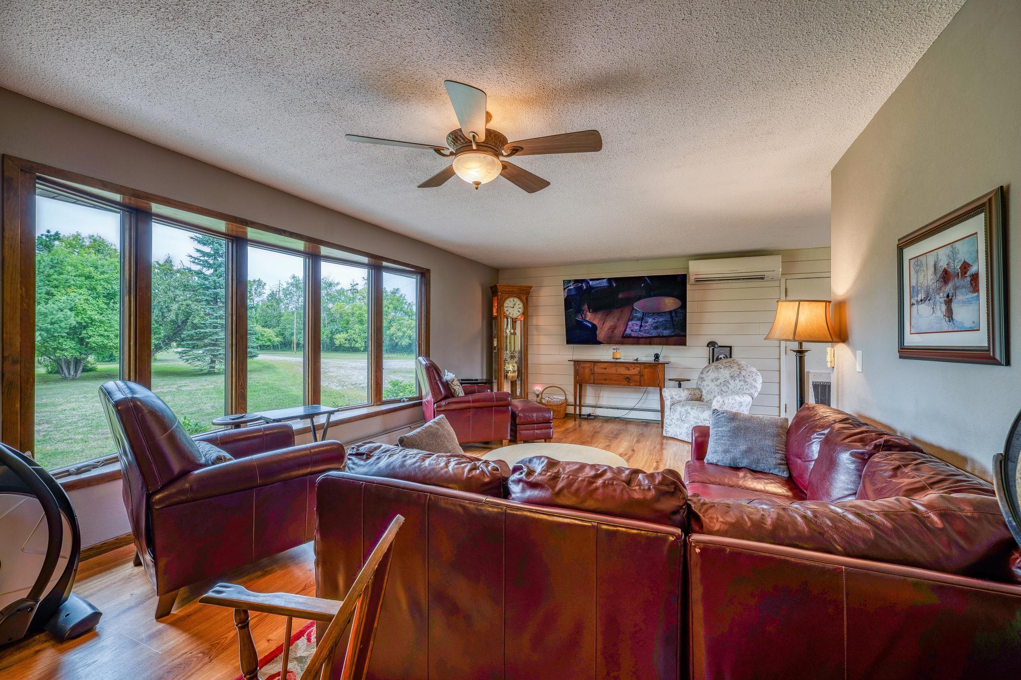 1973 single family home for sale at 47649 State 92 in Clearbrook, MN — 4 bed, 2 bath (photo 5 of 61)