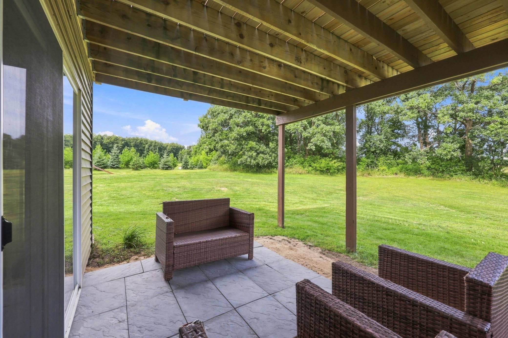 2006 single family home for sale at 30860 Carefree Lane in Frazee, MN — 5 bed, 3 bath (photo 33 of 39)