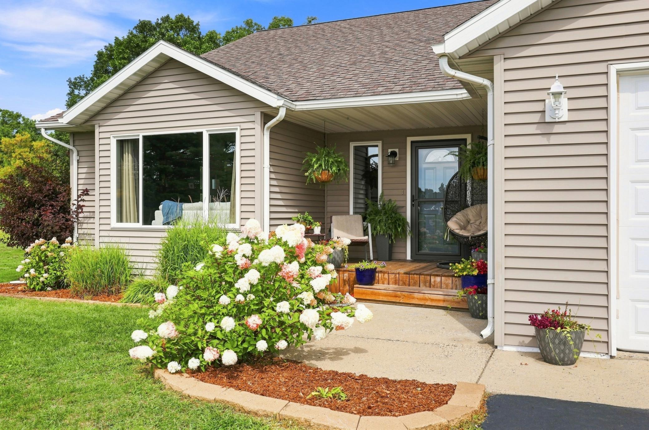 2006 single family home for sale at 30860 Carefree Lane in Frazee, MN — 5 bed, 3 bath (photo 34 of 39)
