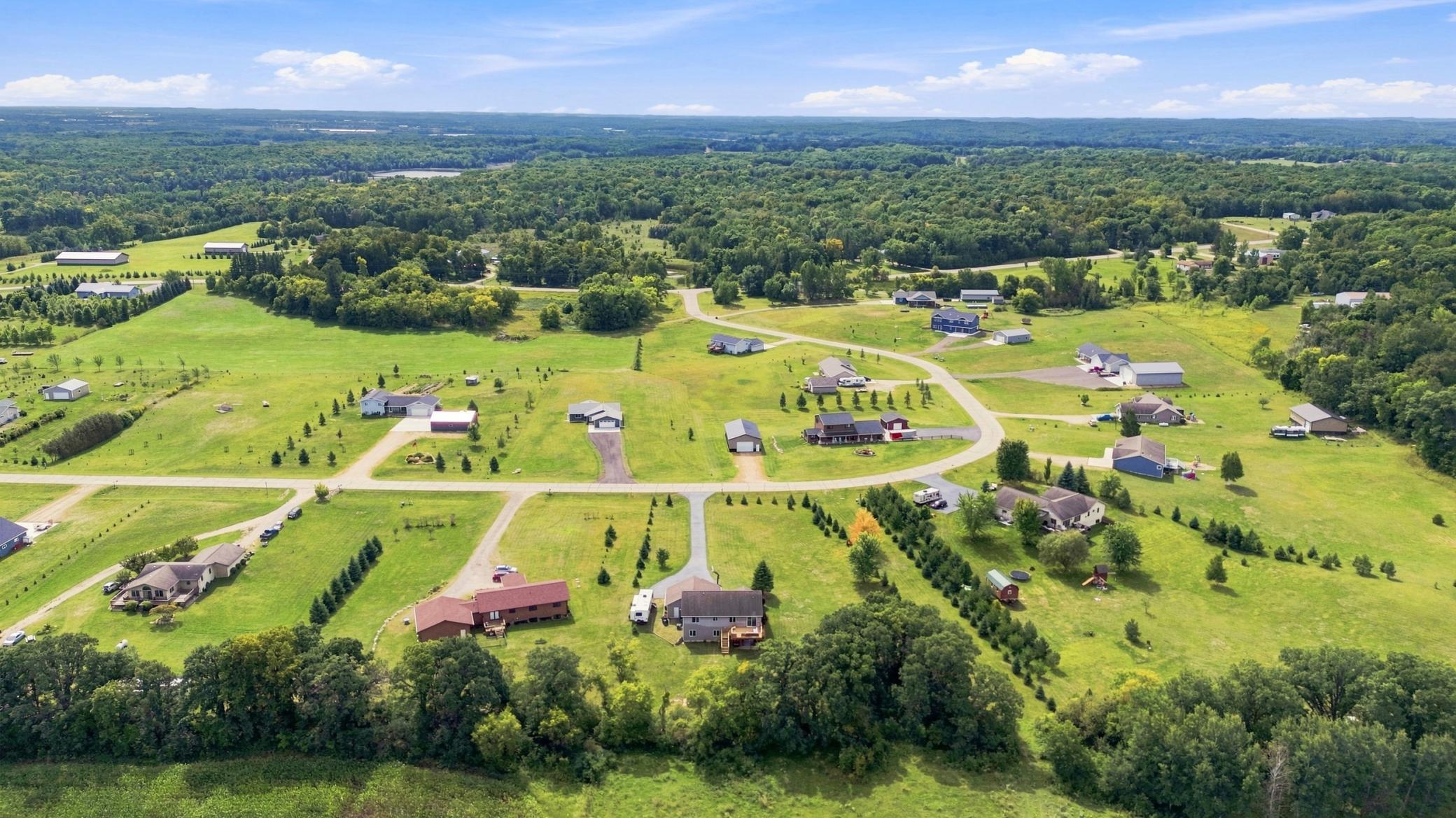 2006 single family home for sale at 30860 Carefree Lane in Frazee, MN — 5 bed, 3 bath (photo 37 of 39)