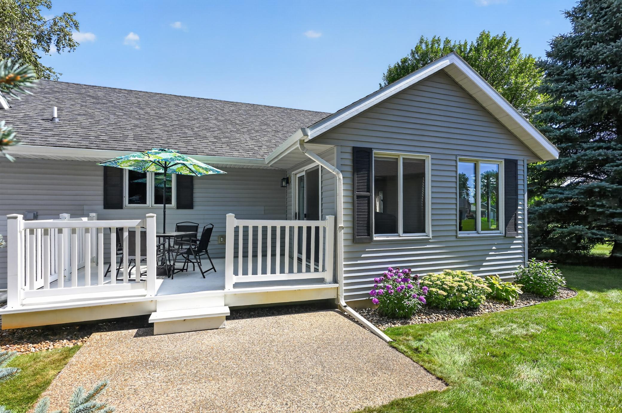 1999 single family home for sale at 1258 Westbrook Circle in Alexandria, MN — 4 bed, 3 bath (photo 3 of 42)