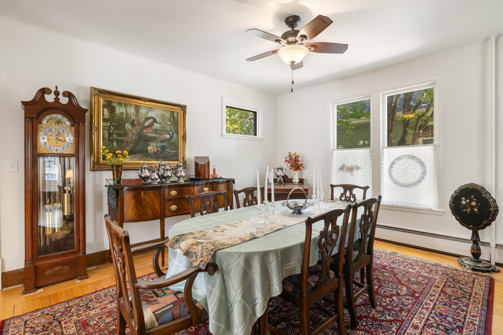 1898 single family home for sale at 911 8th Street S in Fargo, ND — 4 bed, 4 bath (photo 13 of 34)