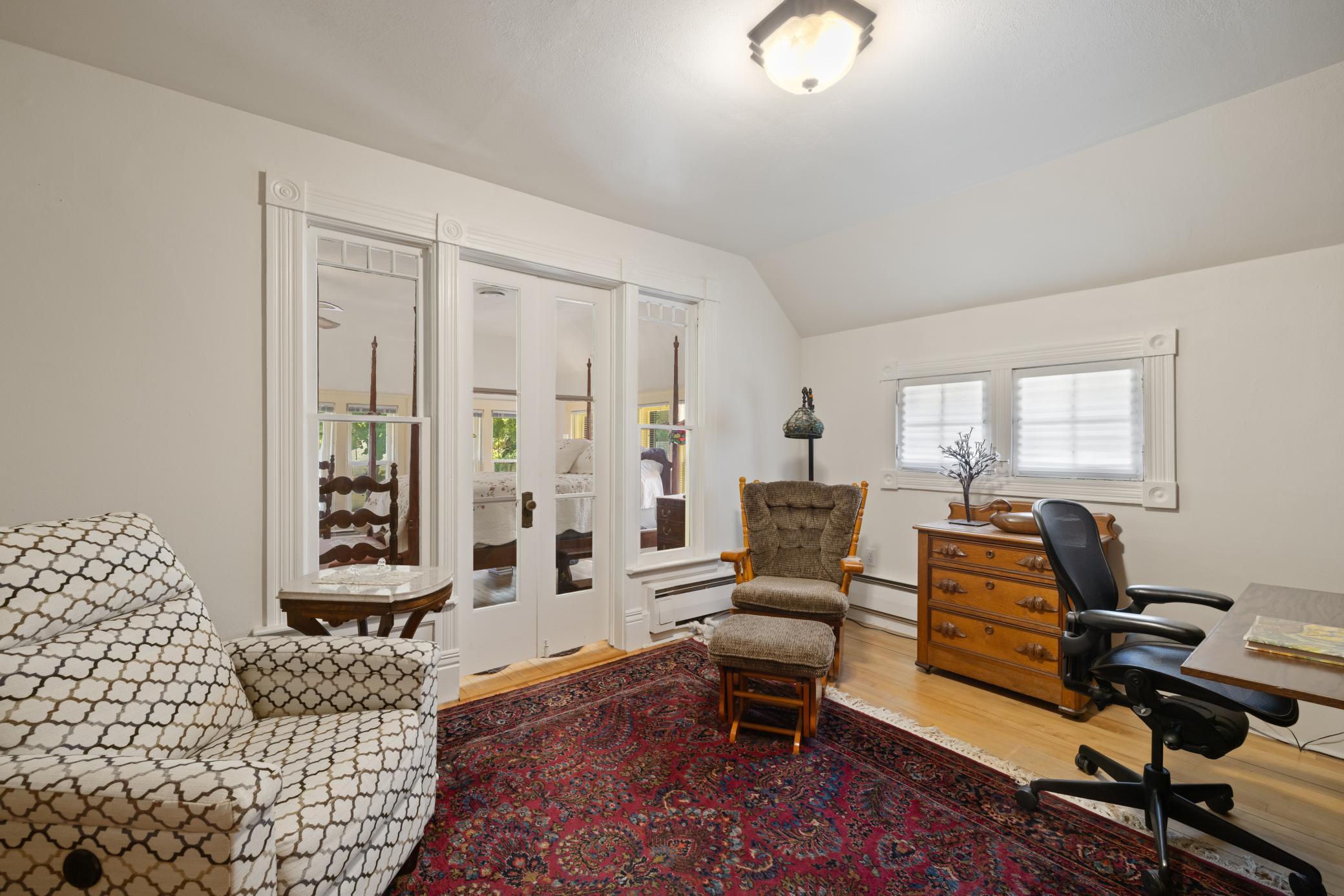 1898 single family home for sale at 911 8th Street S in Fargo, ND — 4 bed, 4 bath (photo 24 of 34)