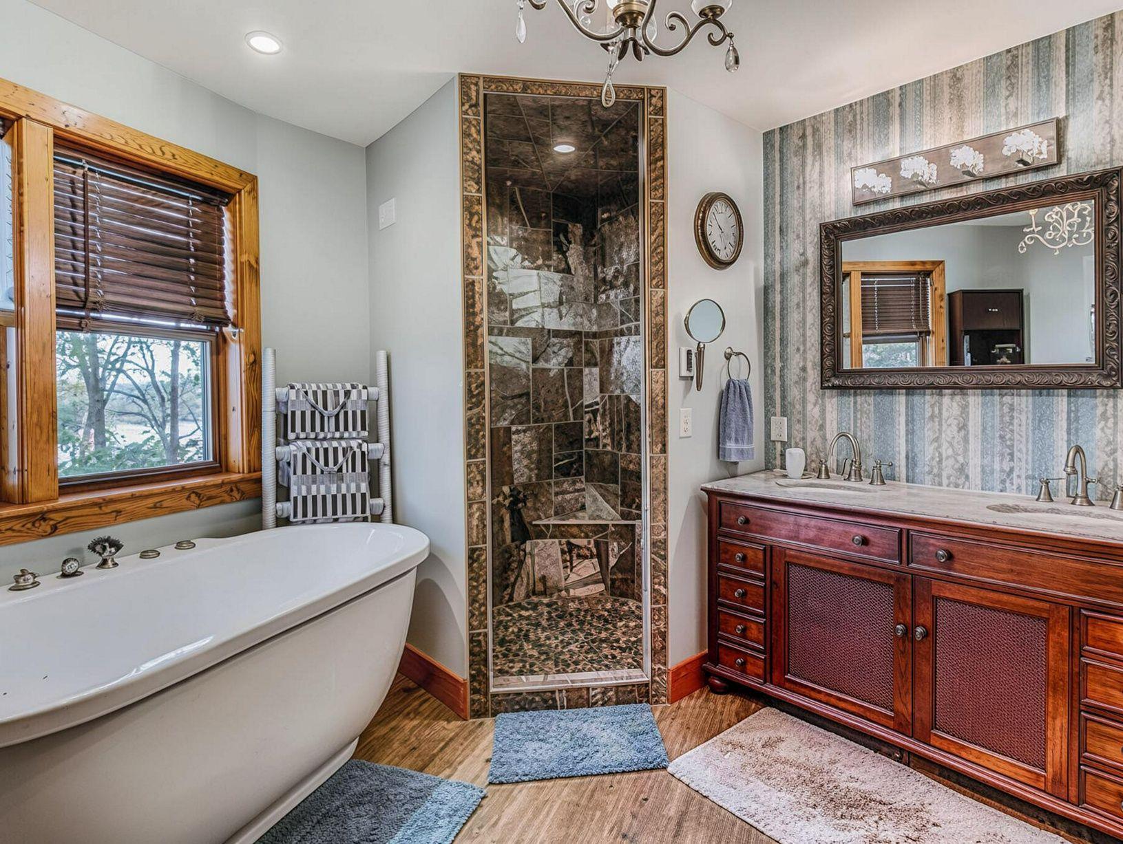 2015 single family home for sale at 29946 Pequot Boulevard in Pequot Lakes, MN — 3 bed, 3 bath (photo 12 of 24)