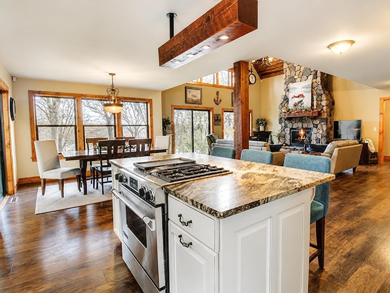2015 single family home for sale at 29946 Pequot Boulevard in Pequot Lakes, MN — 3 bed, 3 bath (photo 8 of 24)