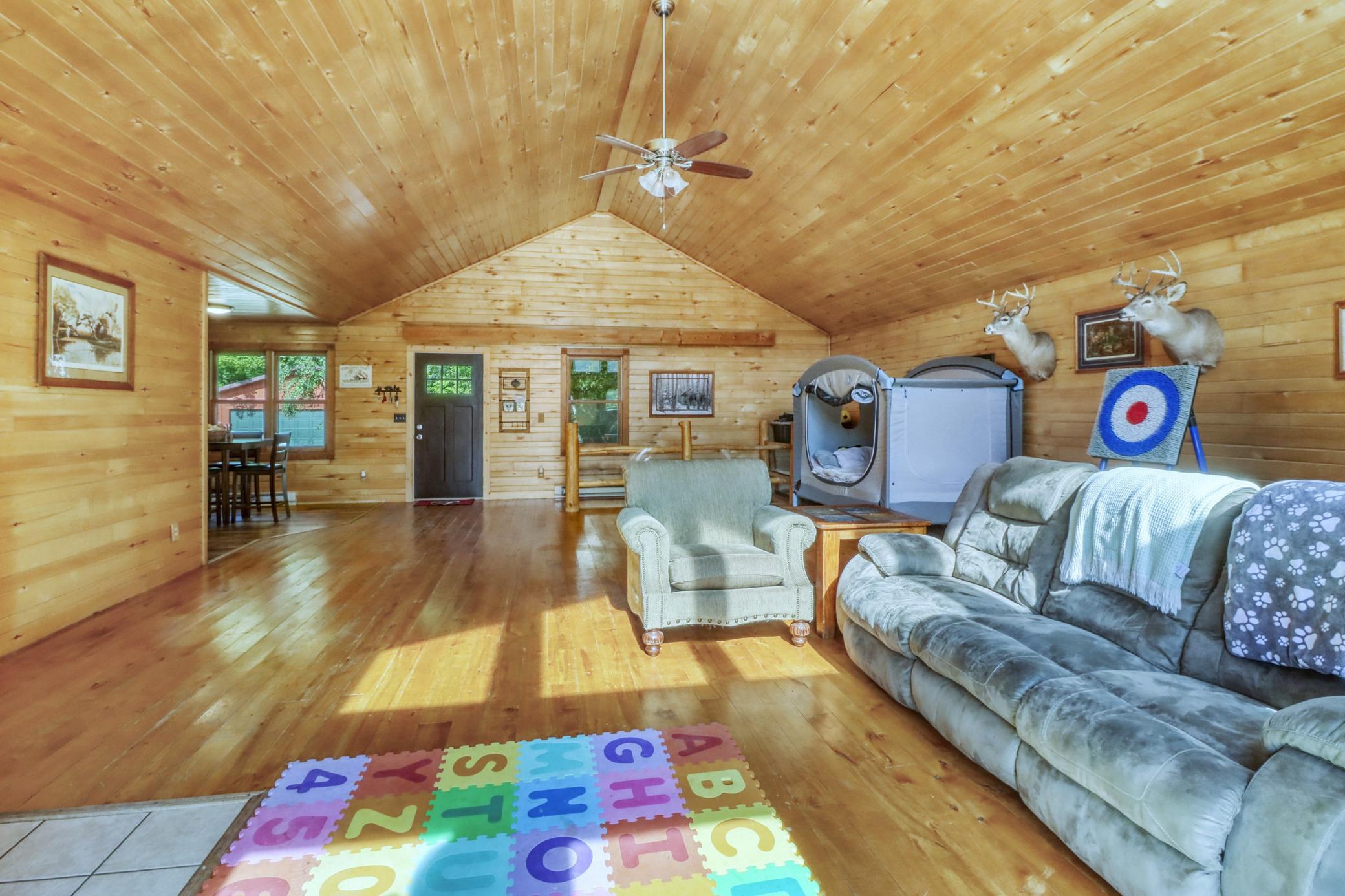1994 single family home for sale at 28904 Tee Lake Road in Vergas, MN — 3 bed, 2 bath (photo 14 of 60)