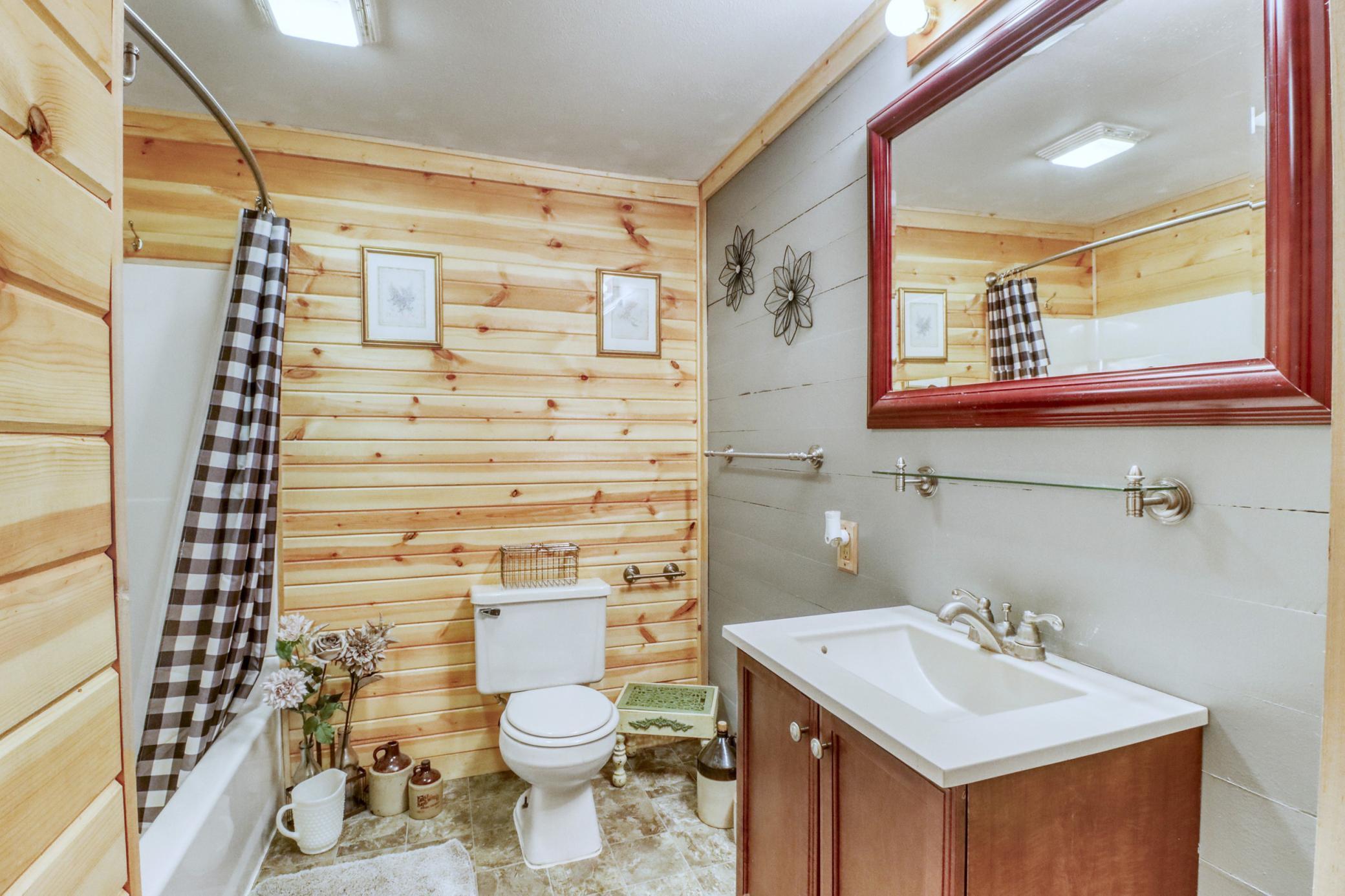 1994 single family home for sale at 28904 Tee Lake Road in Vergas, MN — 3 bed, 2 bath (photo 20 of 60)
