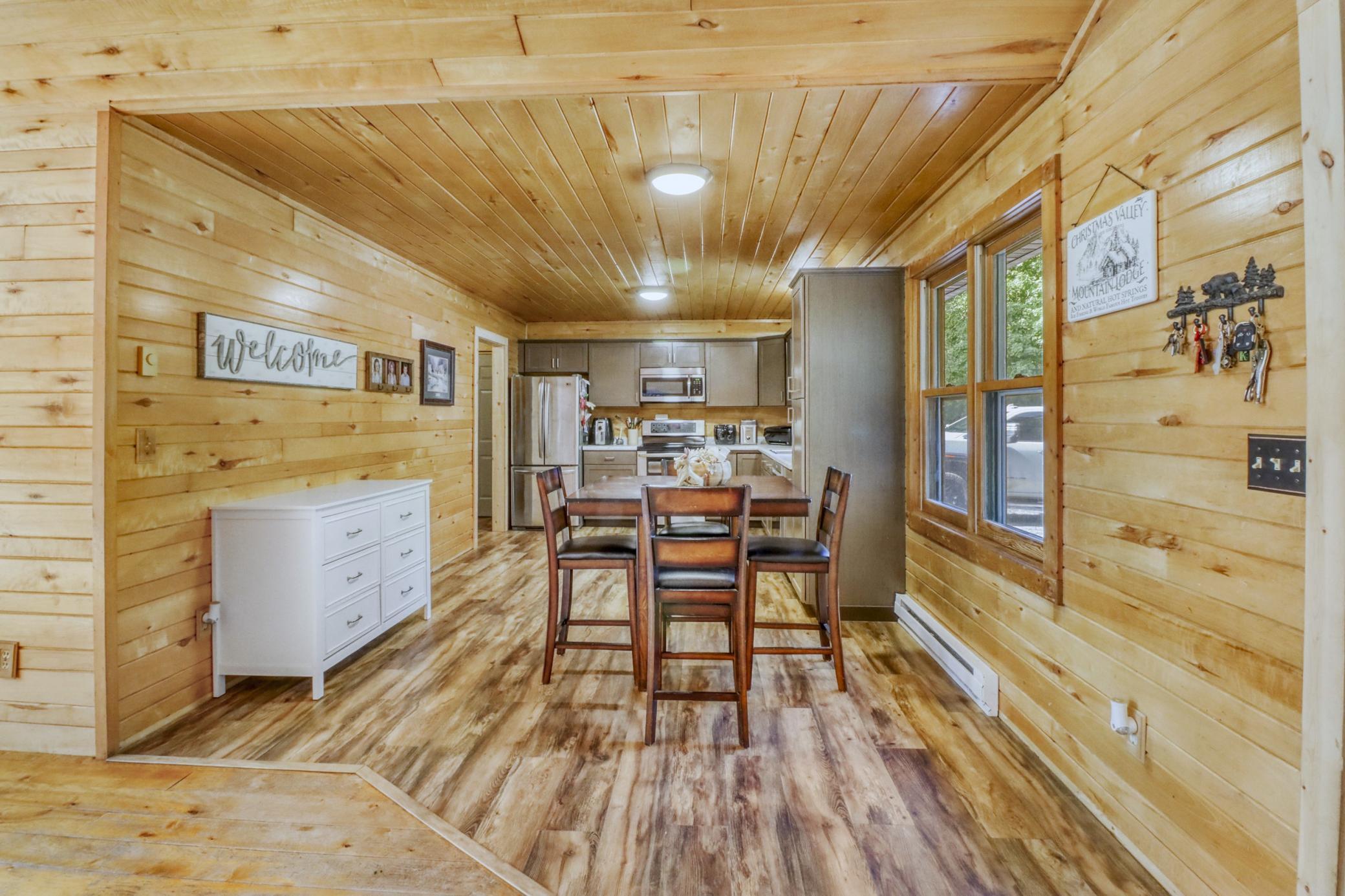 1994 single family home for sale at 28904 Tee Lake Road in Vergas, MN — 3 bed, 2 bath (photo 5 of 60)