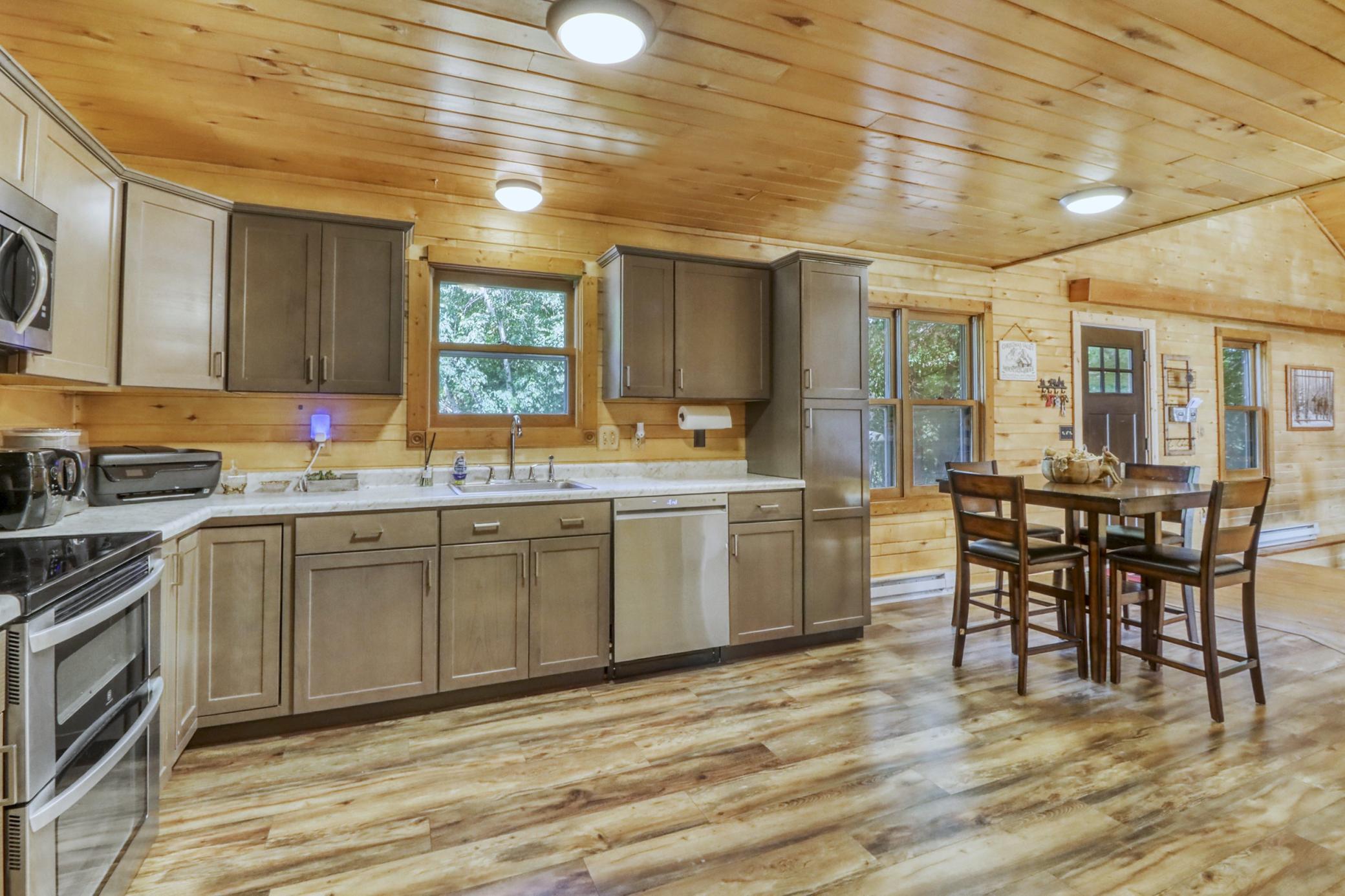 1994 single family home for sale at 28904 Tee Lake Road in Vergas, MN — 3 bed, 2 bath (photo 7 of 60)