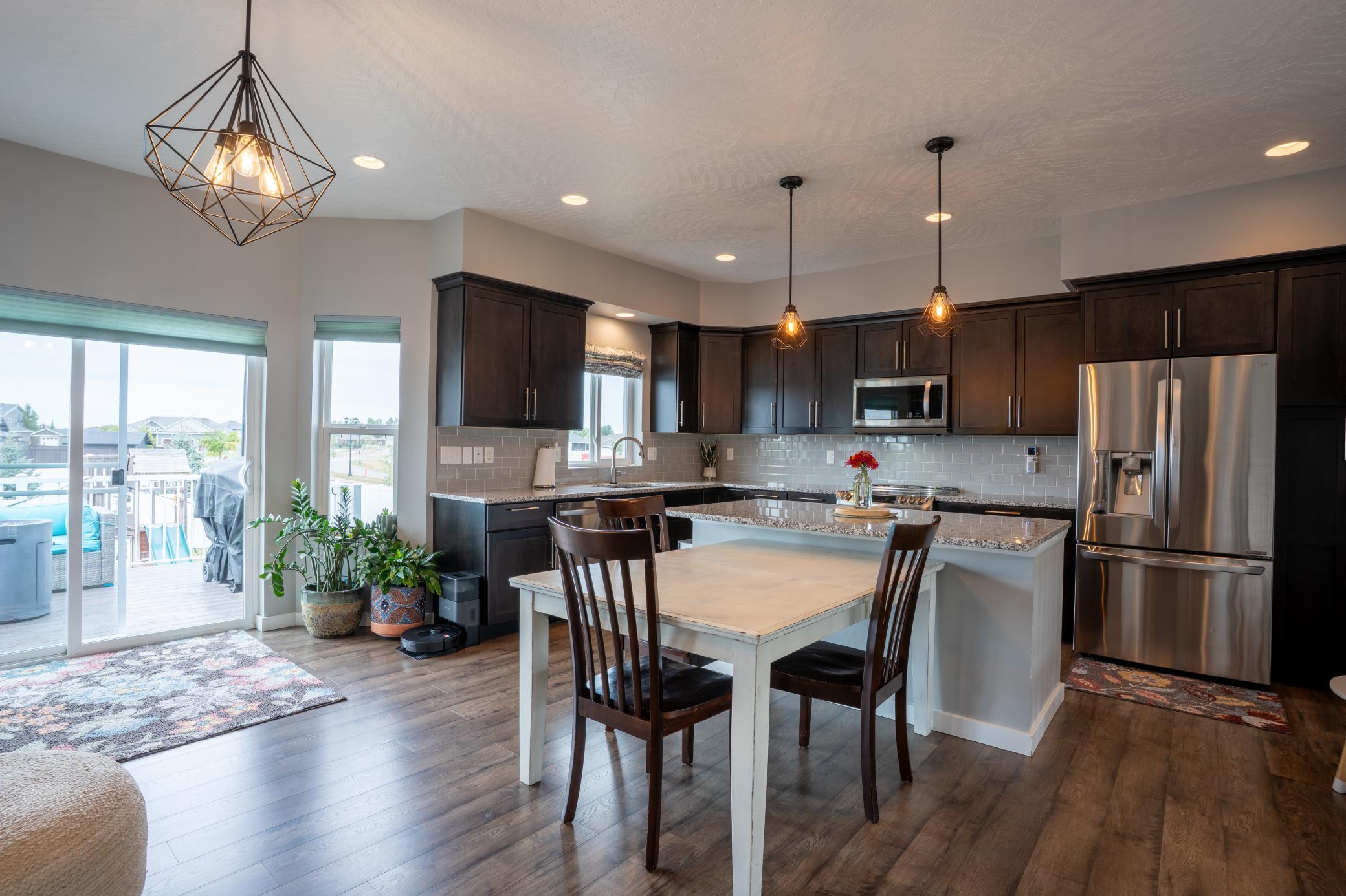 2015 single family home for sale at 902 50th Avenue W in West Fargo, ND — 5 bed, 3 bath (photo 12 of 48)