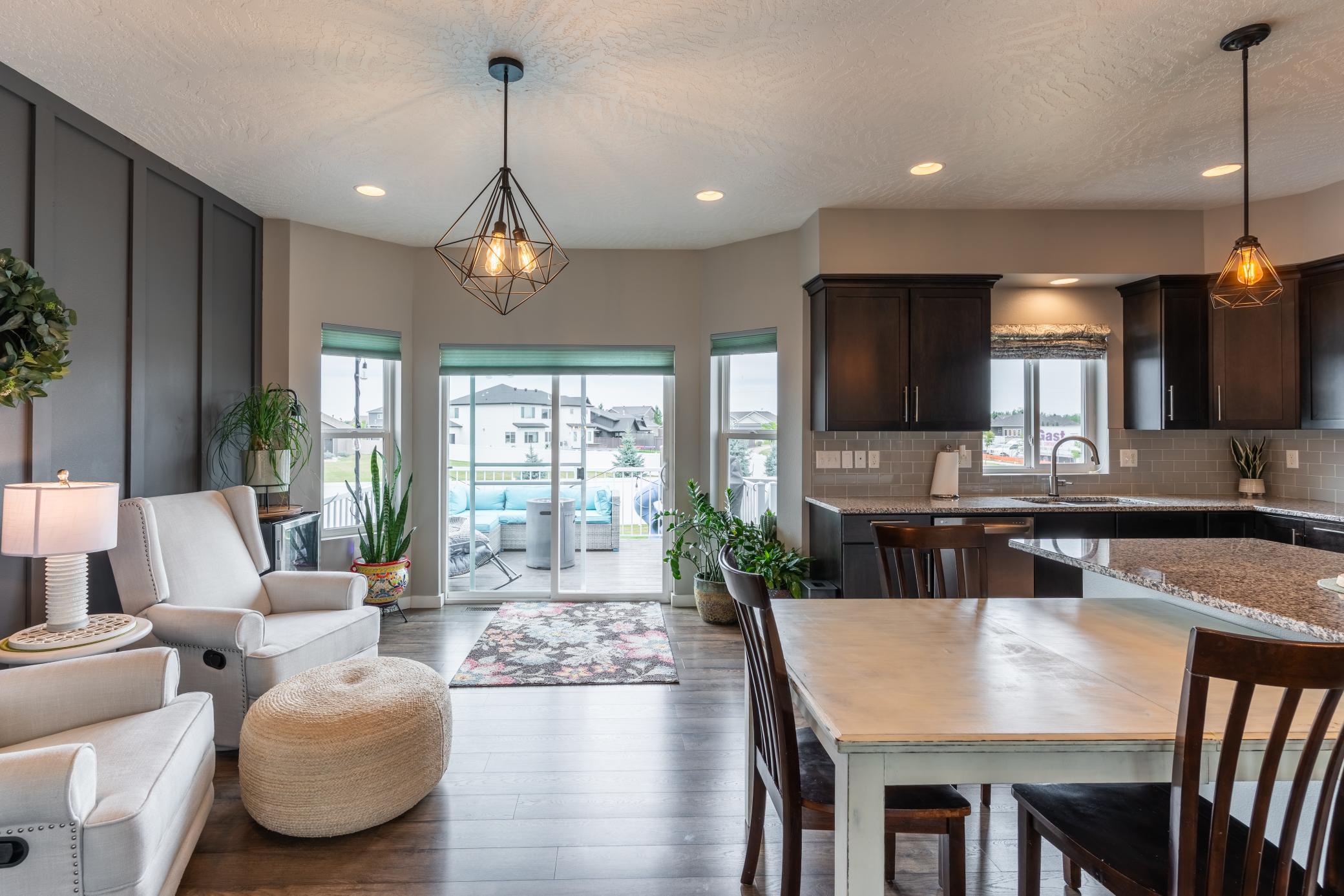 2015 single family home for sale at 902 50th Avenue W in West Fargo, ND — 5 bed, 3 bath (photo 14 of 48)
