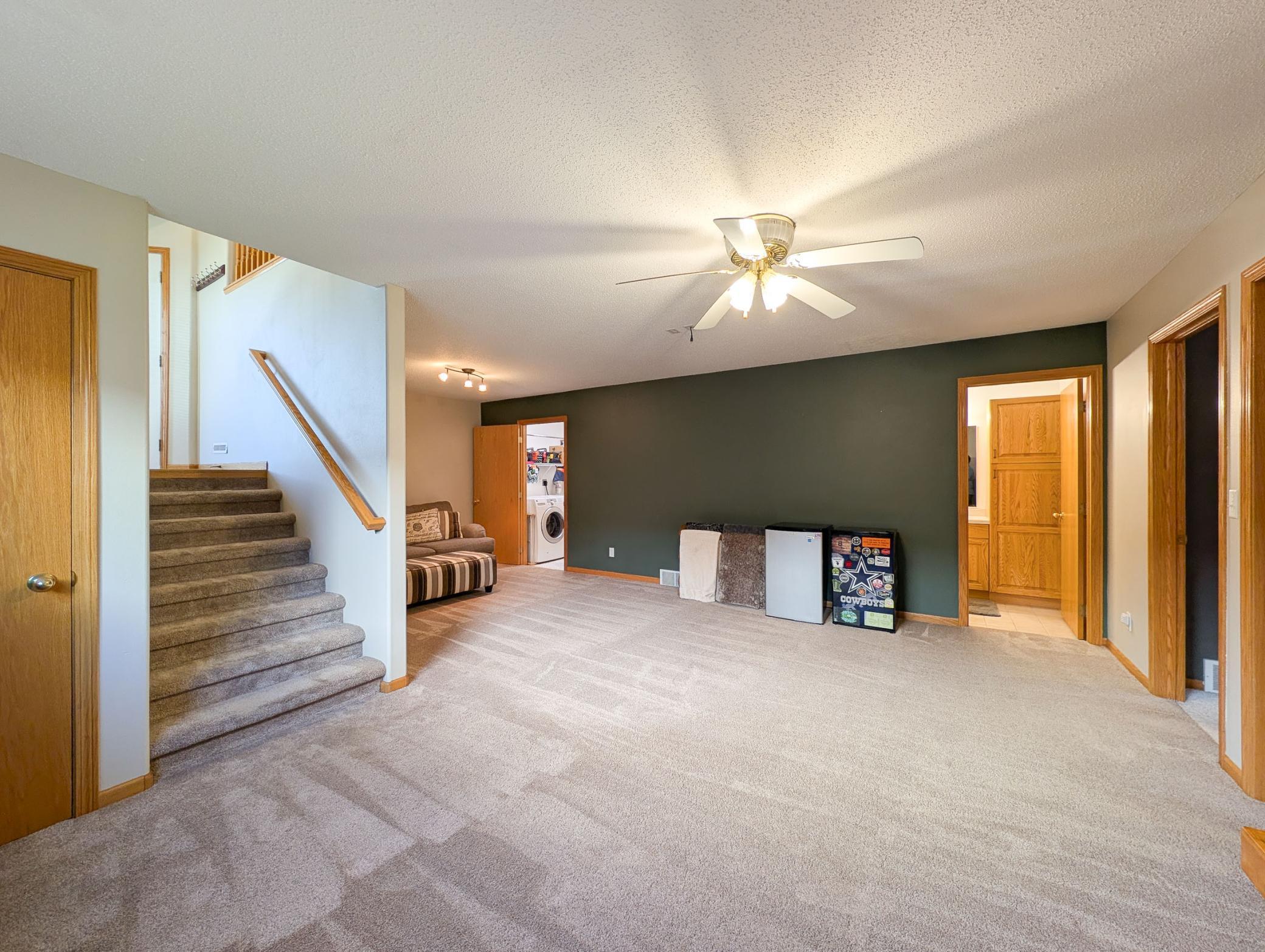 2002 twin home for sale at 707 14TH Avenue E in West Fargo, ND — 3 bed, 2 bath (photo 34 of 46)