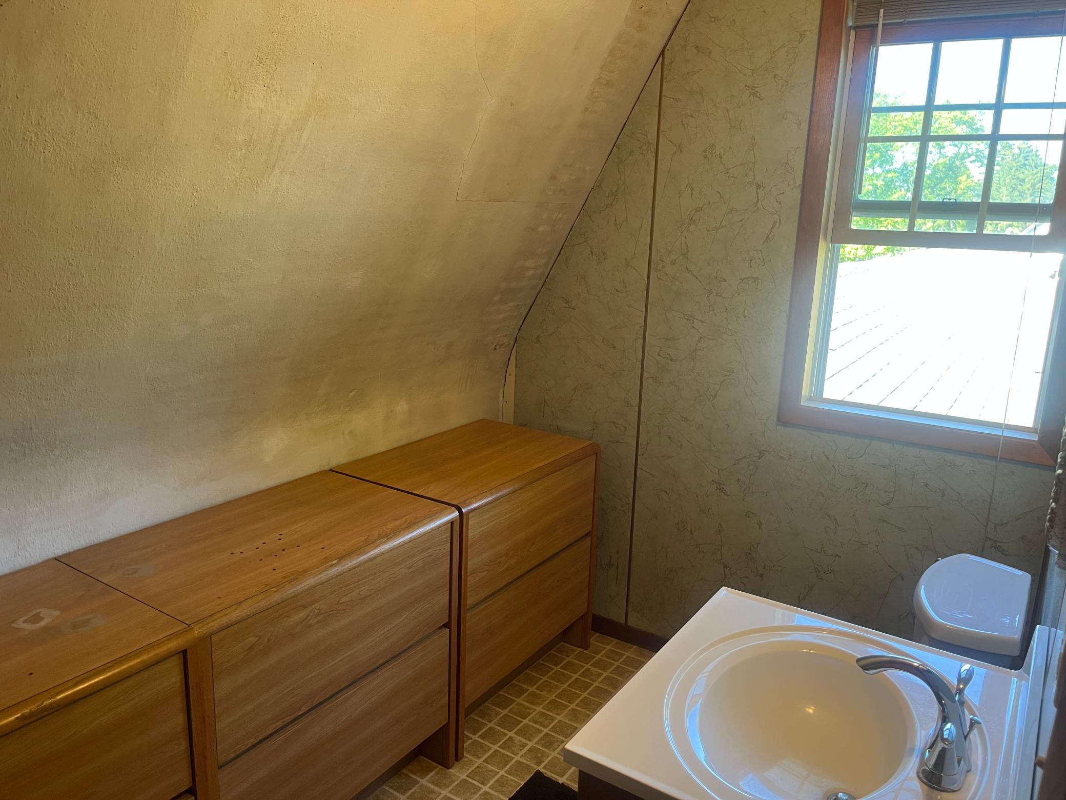 1912 single family home for sale at 541 Vance Avenue S in Erskine, MN — 4 bed, 2 bath (photo 24 of 35)