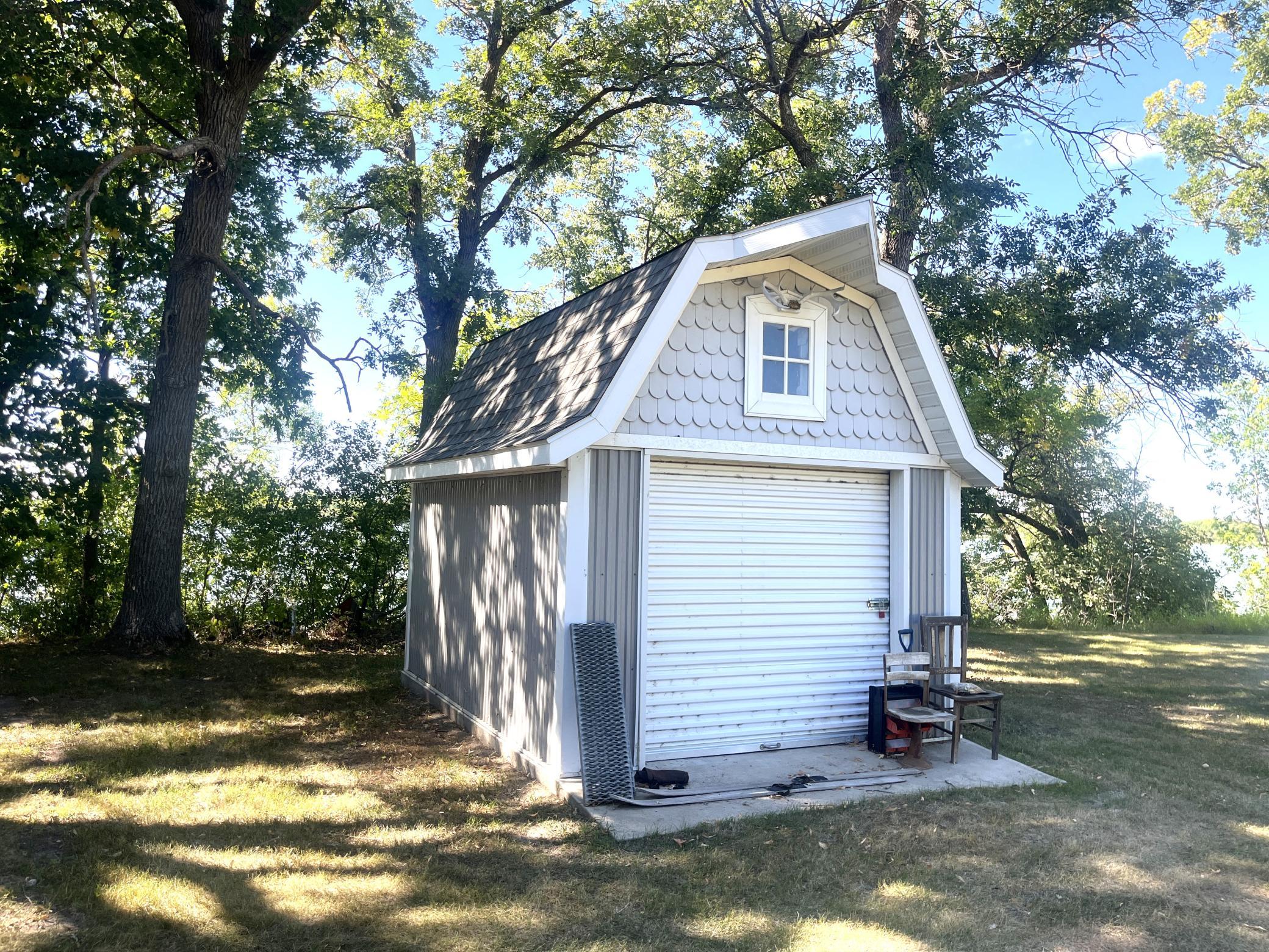 1912 single family home for sale at 541 Vance Avenue S in Erskine, MN — 4 bed, 2 bath (photo 34 of 35)