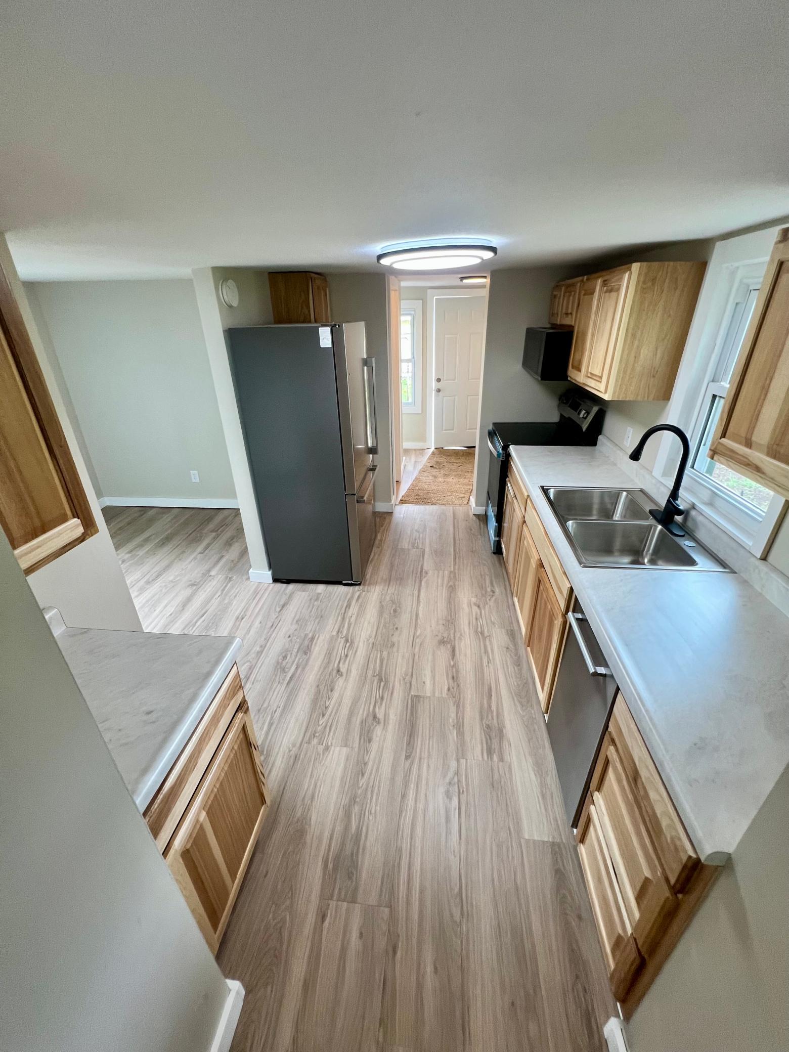 1960 single family home for sale at 214 S 2nd Street in Keewatin, MN — 2 bed, 2 bath (photo 8 of 24)