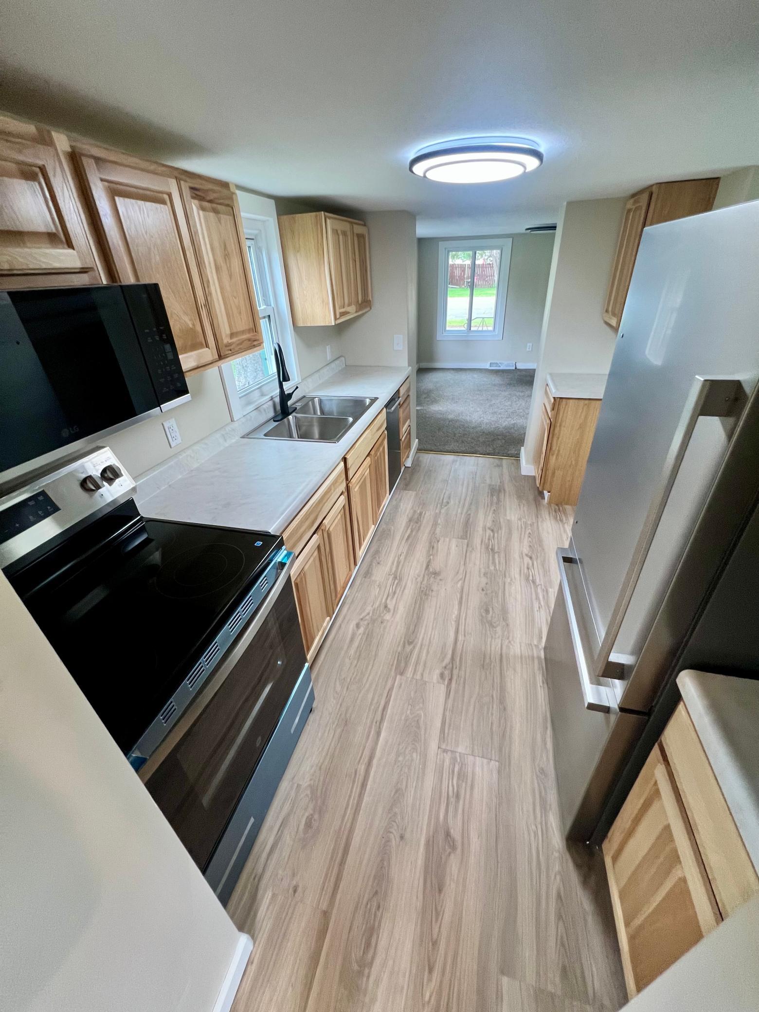 1960 single family home for sale at 214 S 2nd Street in Keewatin, MN — 2 bed, 2 bath (photo 9 of 24)