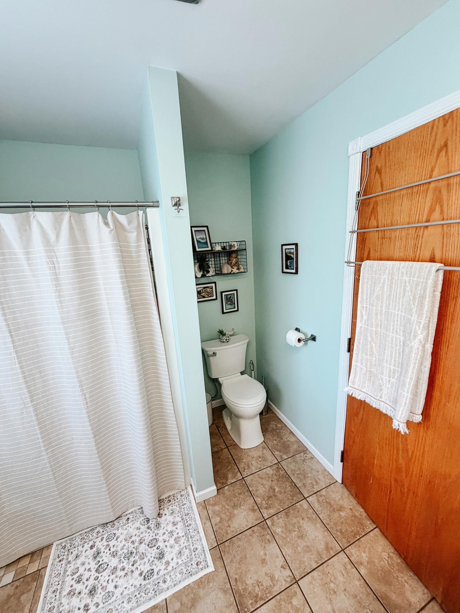 1975 single family home for sale at 40624 Highway 11 in Roseau, MN — 4 bed, 3 bath (photo 23 of 33)