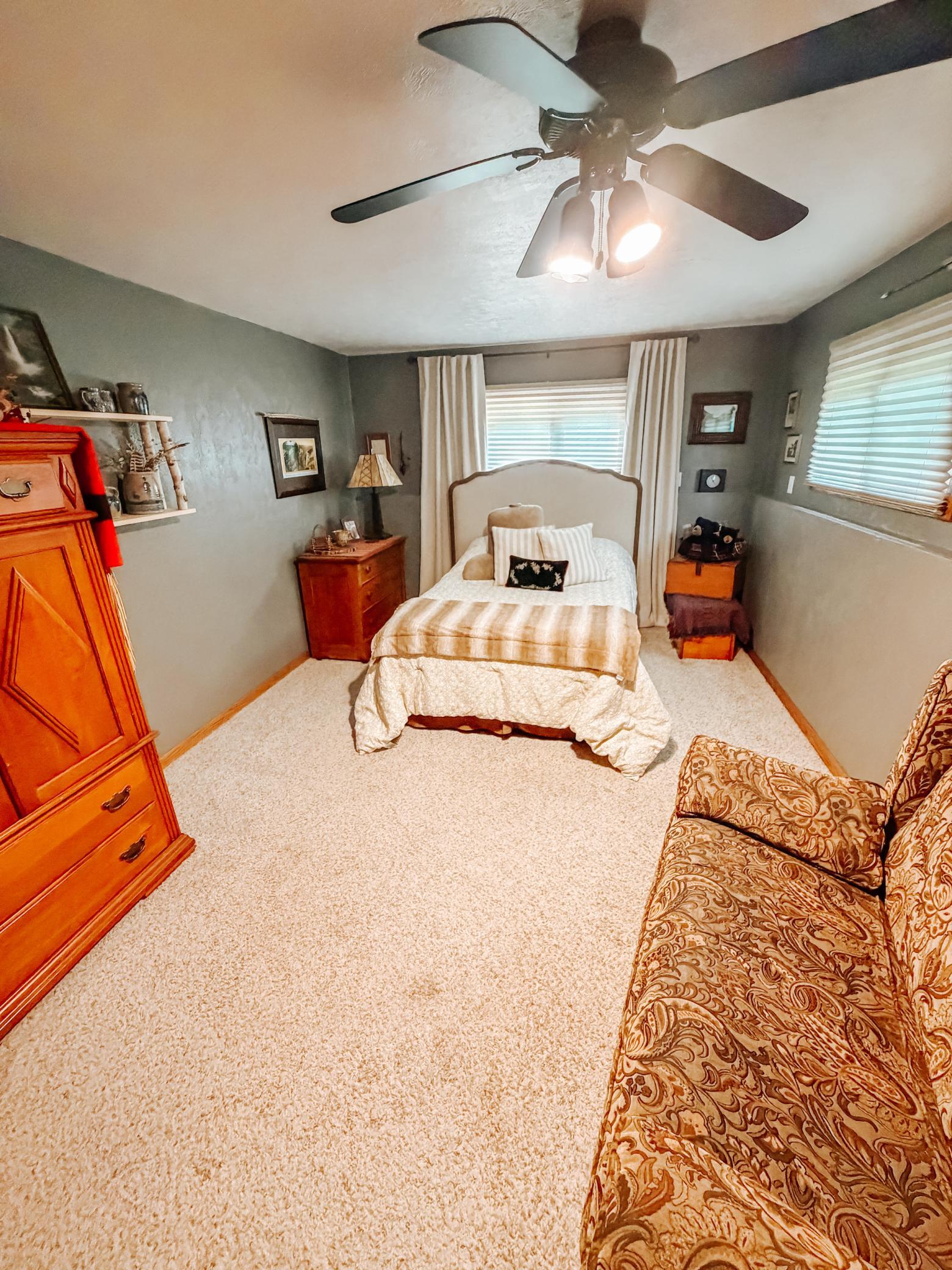 1975 single family home for sale at 40624 Highway 11 in Roseau, MN — 4 bed, 3 bath (photo 30 of 33)