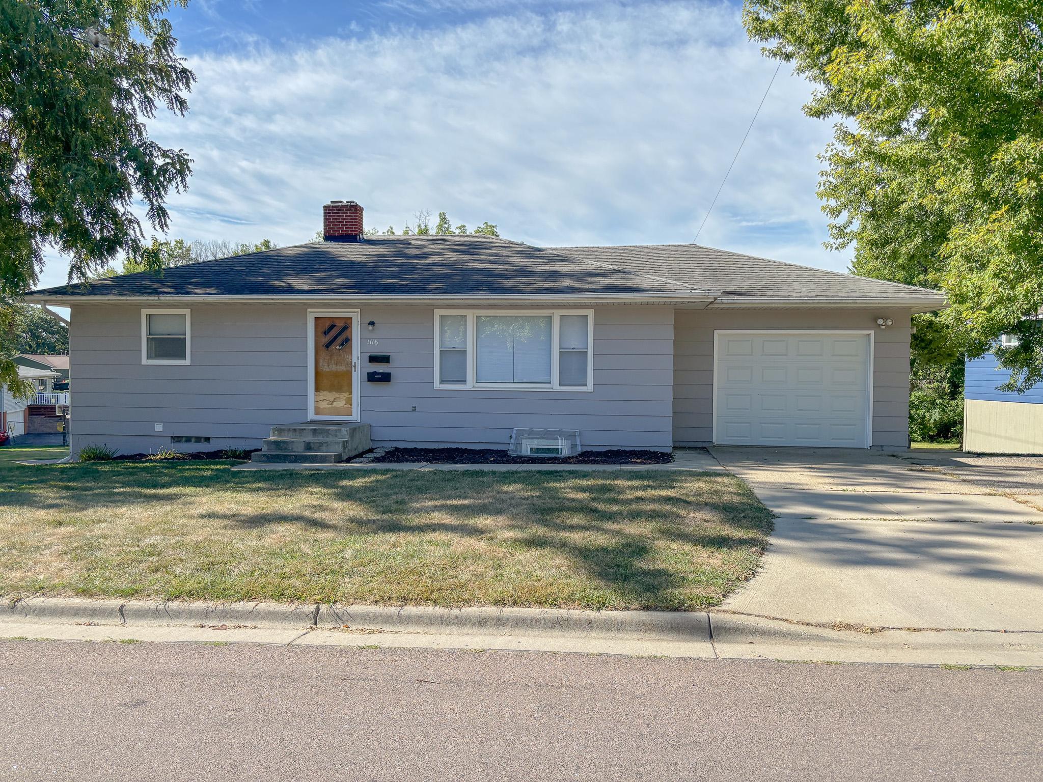 1964 single family home for sale at 1116 E Mount Faith Avenue in Fergus Falls, MN — 4 bed, 2 bath (photo 32 of 41)