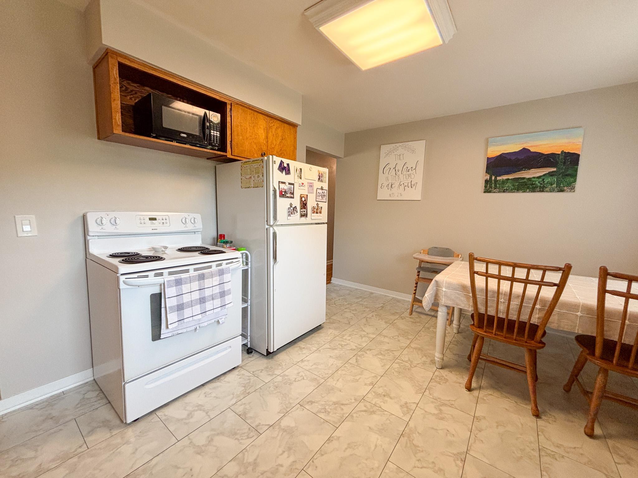1964 single family home for sale at 1116 E Mount Faith Avenue in Fergus Falls, MN — 4 bed, 2 bath (photo 10 of 41)