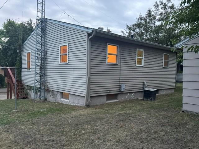 1964 single family home for sale at 721 Riverside Court in Fergus Falls, MN — 2 bed, 2 bath (photo 2 of 3)