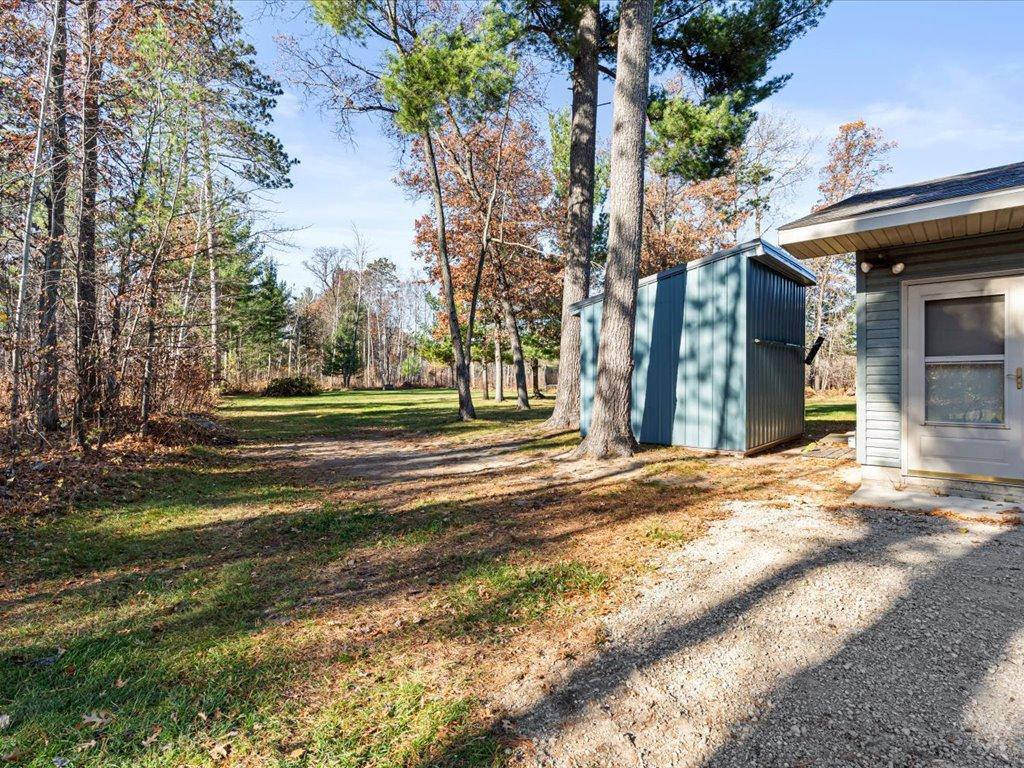 1977 single family home for sale at 20839 State Highway 371 in Brainerd, MN — 4 bed, 2 bath (photo 37 of 43)